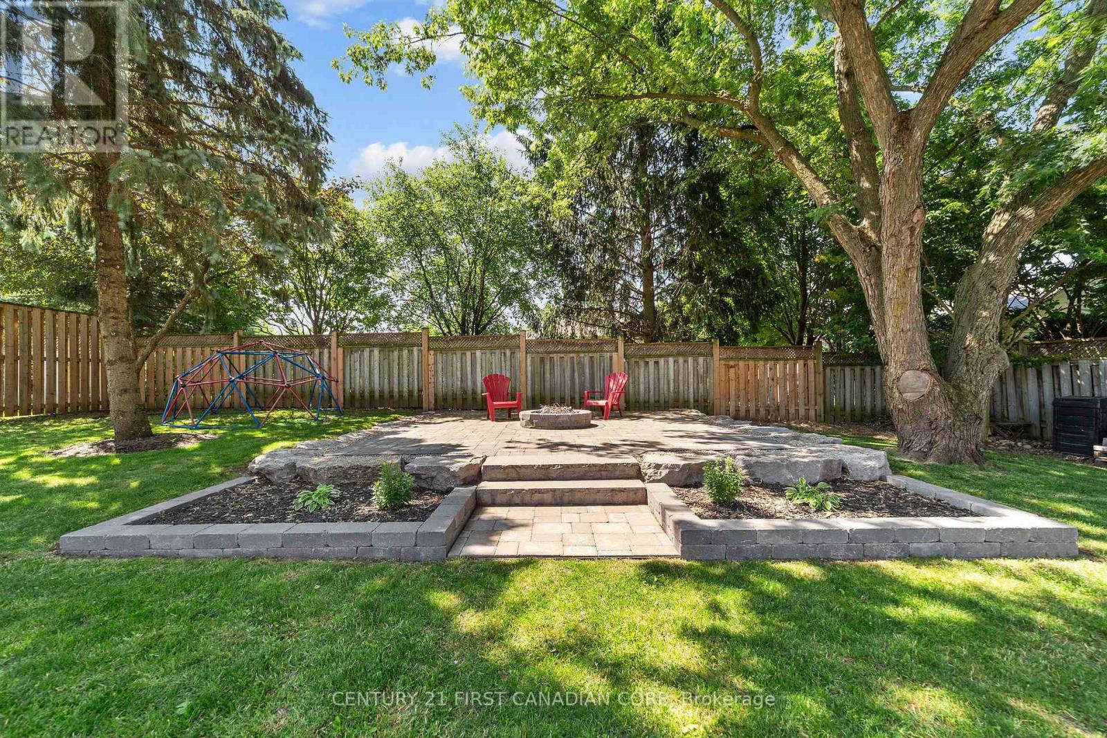 512 Rosecliffe Terrace, London South, Ontario  N6K 4H5 - Photo 13 - X12397295
