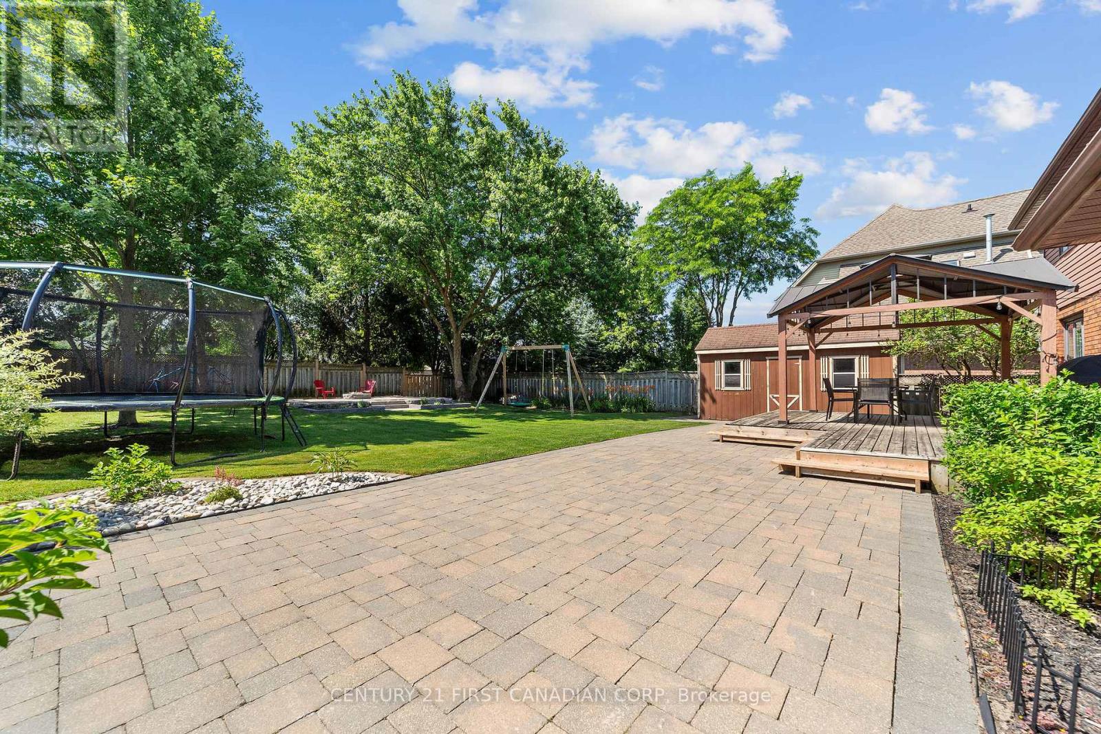 512 Rosecliffe Terrace, London South, Ontario  N6K 4H5 - Photo 9 - X12397295