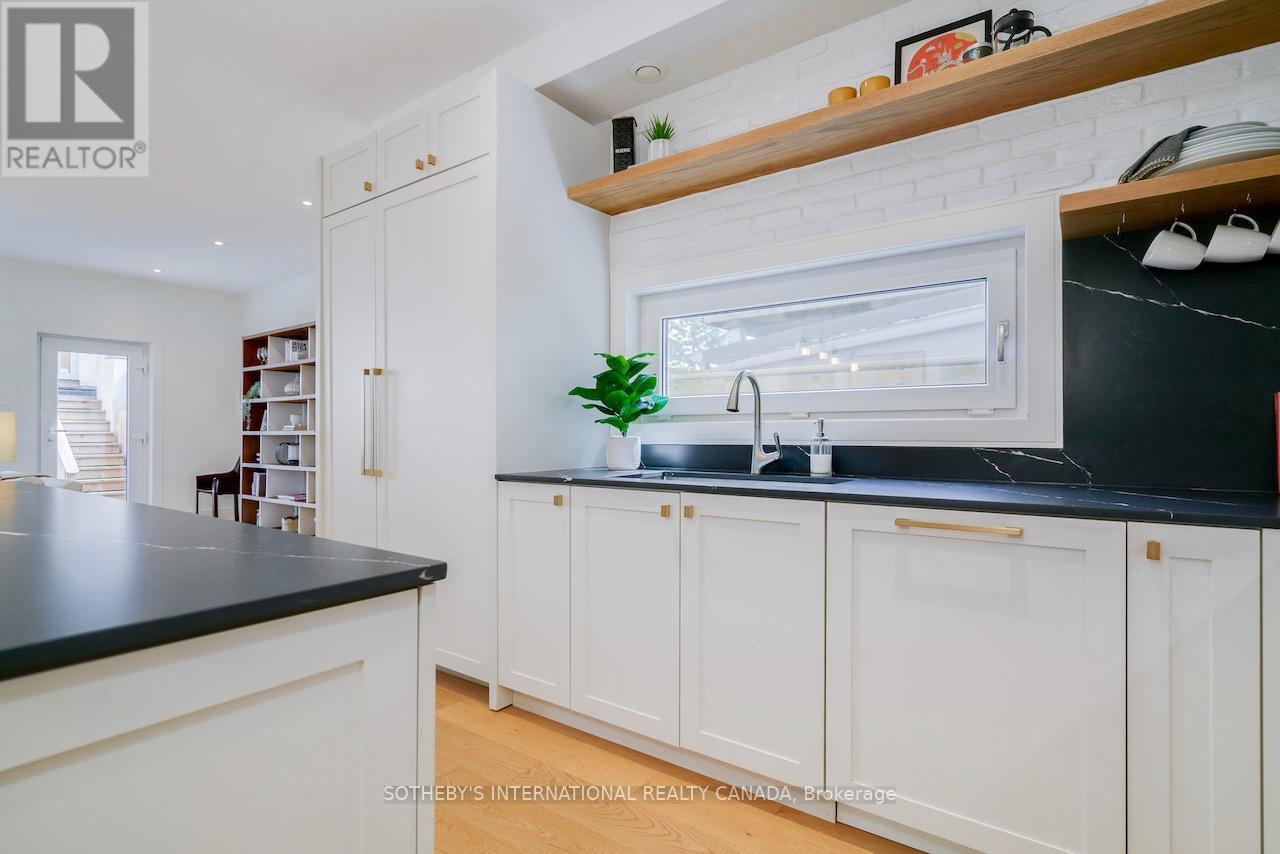 41 Northcote Avenue, Toronto, Ontario  M6J 3K2 - Photo 12 - C12396994
