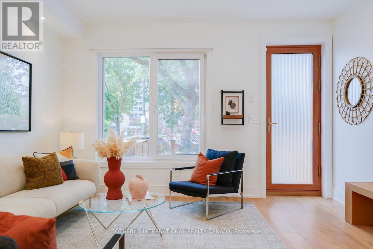 41 Northcote Avenue, Toronto, Ontario  M6J 3K2 - Photo 3 - C12396994