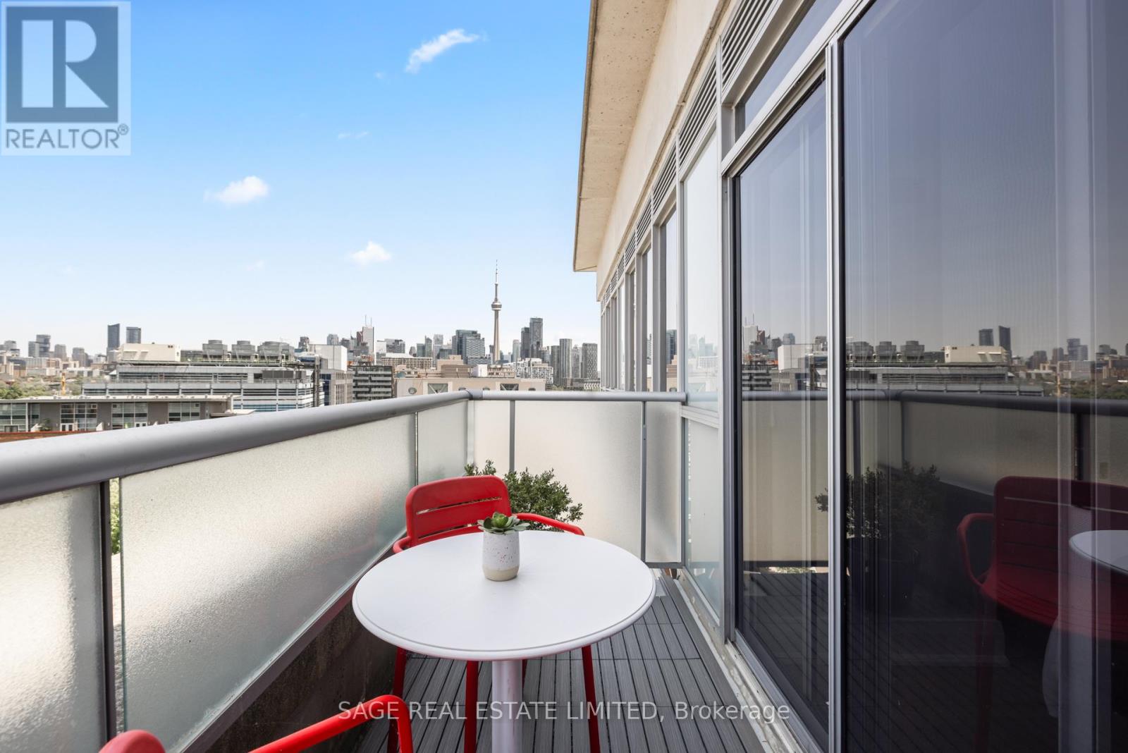 912 - 1 Shaw Street, Toronto, Ontario  M6K 0A1 - Photo 17 - C12396997