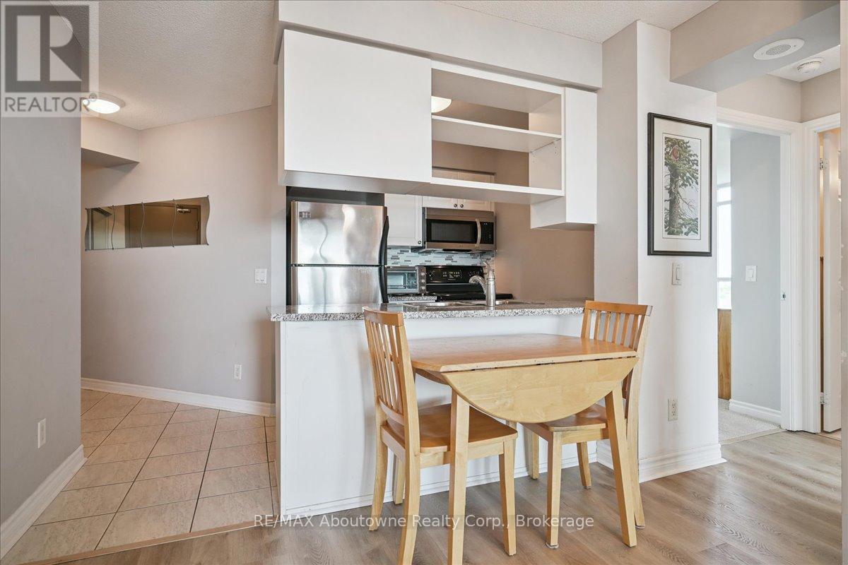 805 - 2325 Central Park Drive, Oakville, Ontario  L6H 0E2 - Photo 12 - W12397282