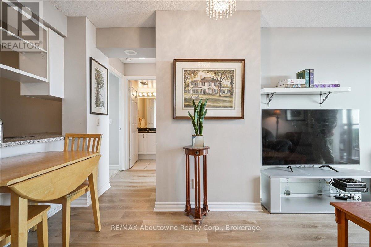 805 - 2325 Central Park Drive, Oakville, Ontario  L6H 0E2 - Photo 13 - W12397282