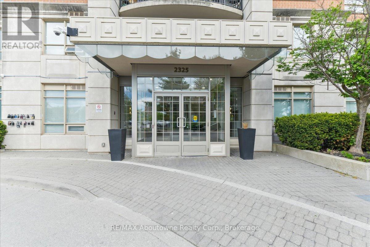 805 - 2325 Central Park Drive, Oakville, Ontario  L6H 0E2 - Photo 3 - W12397282