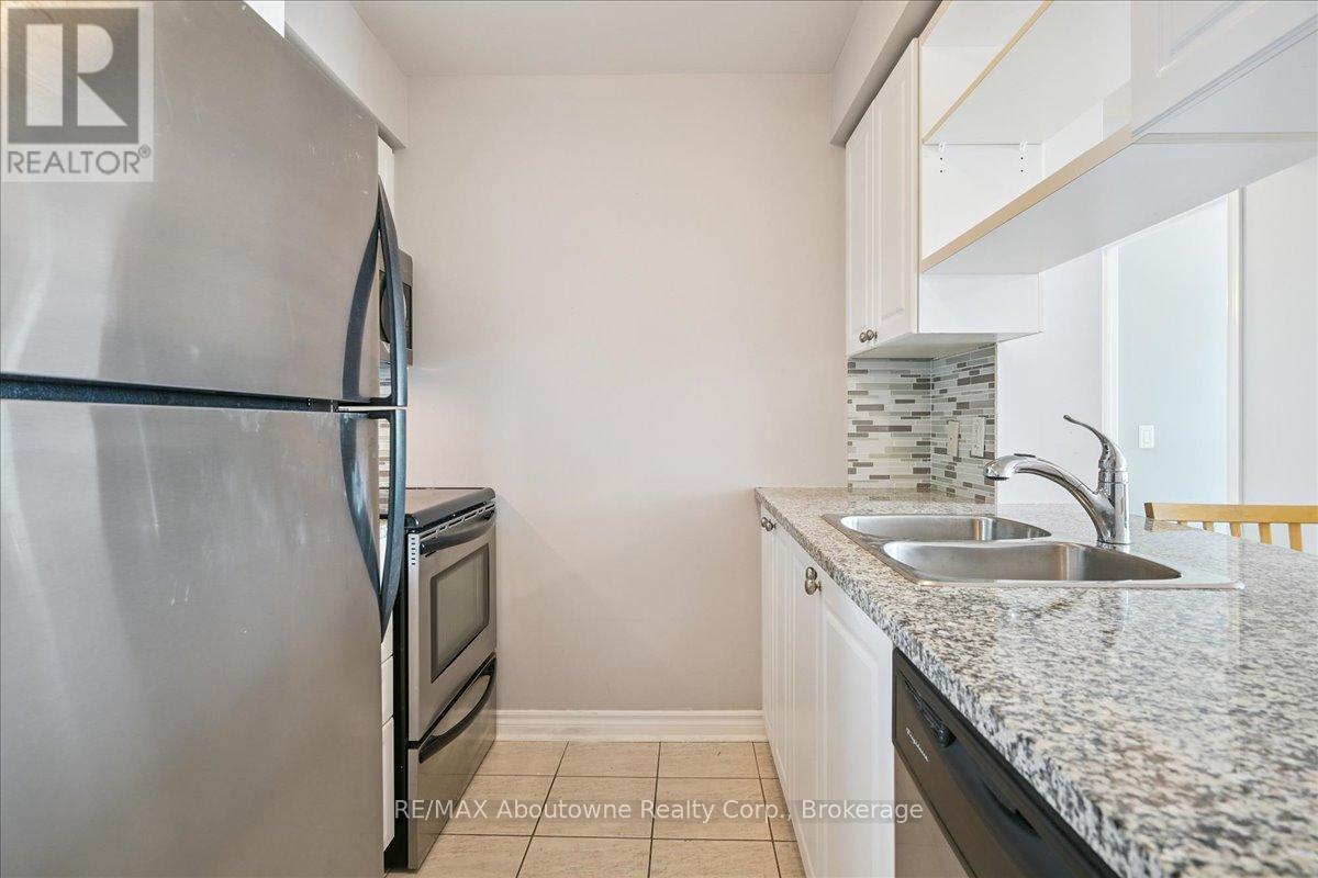805 - 2325 Central Park Drive, Oakville, Ontario  L6H 0E2 - Photo 9 - W12397282