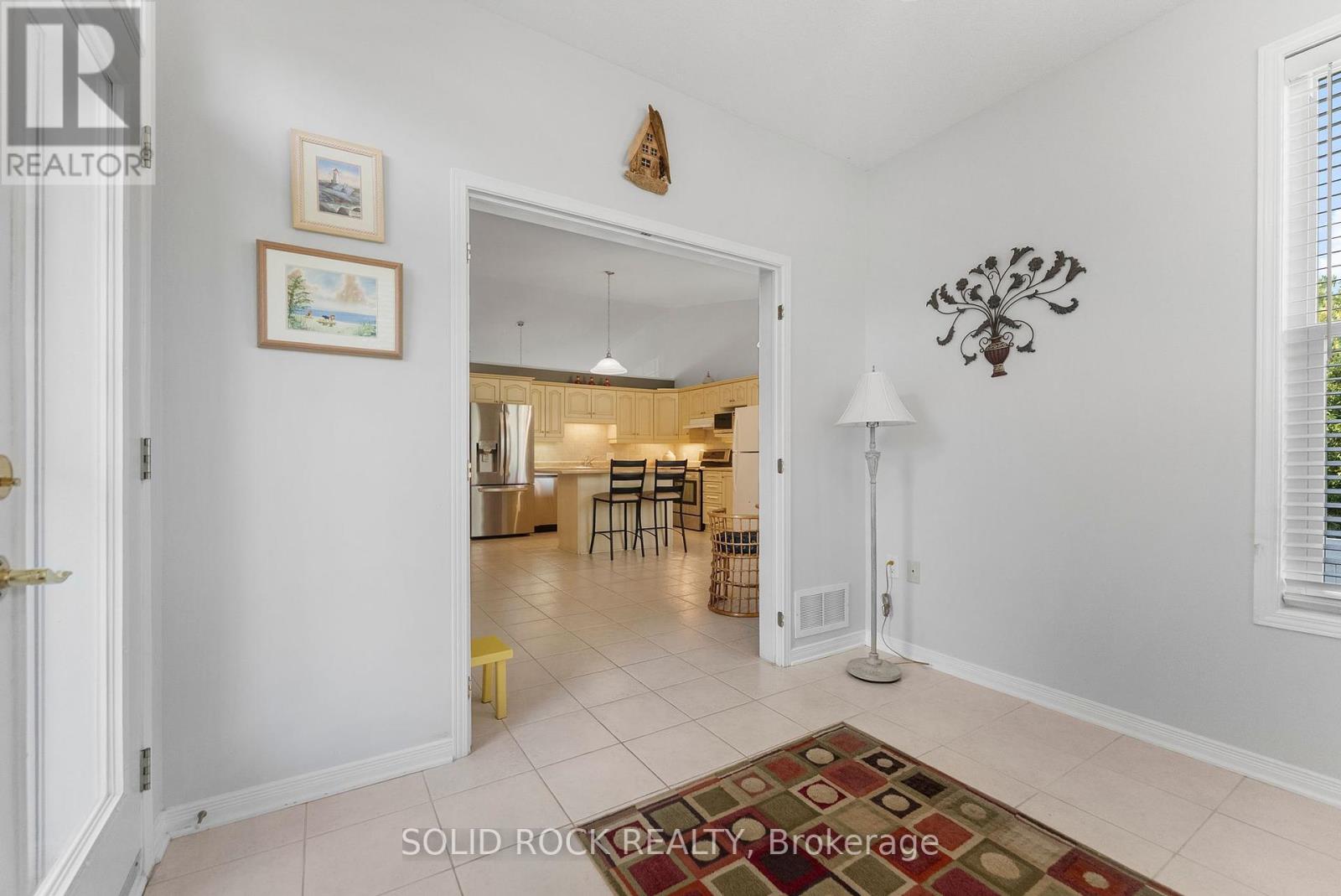 659 Country Trail Private, Ottawa, Ontario  K0A 1K0 - Photo 12 - X12397249