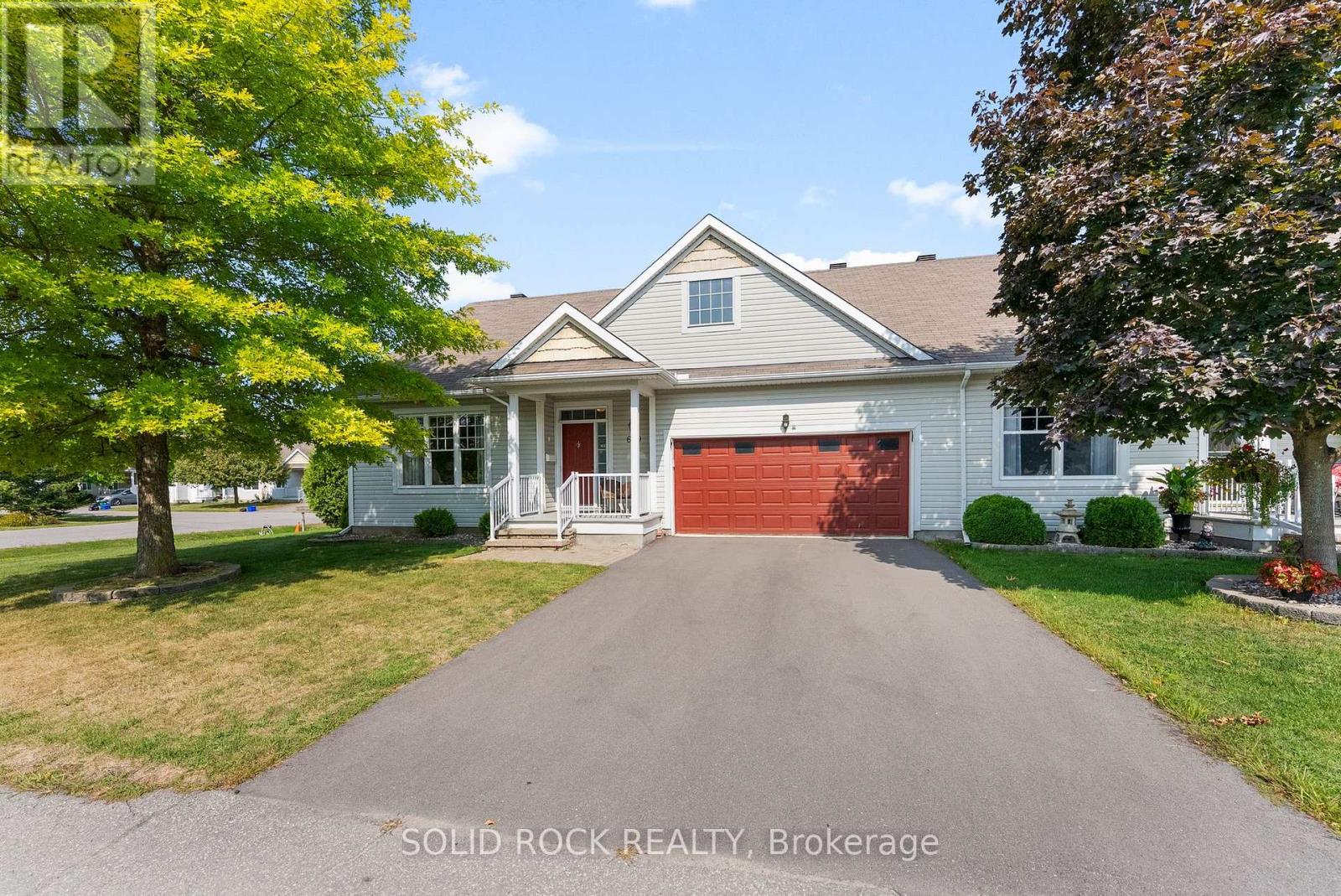 659 Country Trail Private, Ottawa, Ontario  K0A 1K0 - Photo 2 - X12397249