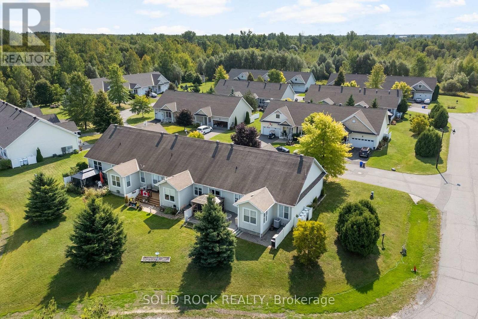 659 Country Trail Private, Ottawa, Ontario  K0A 1K0 - Photo 29 - X12397249