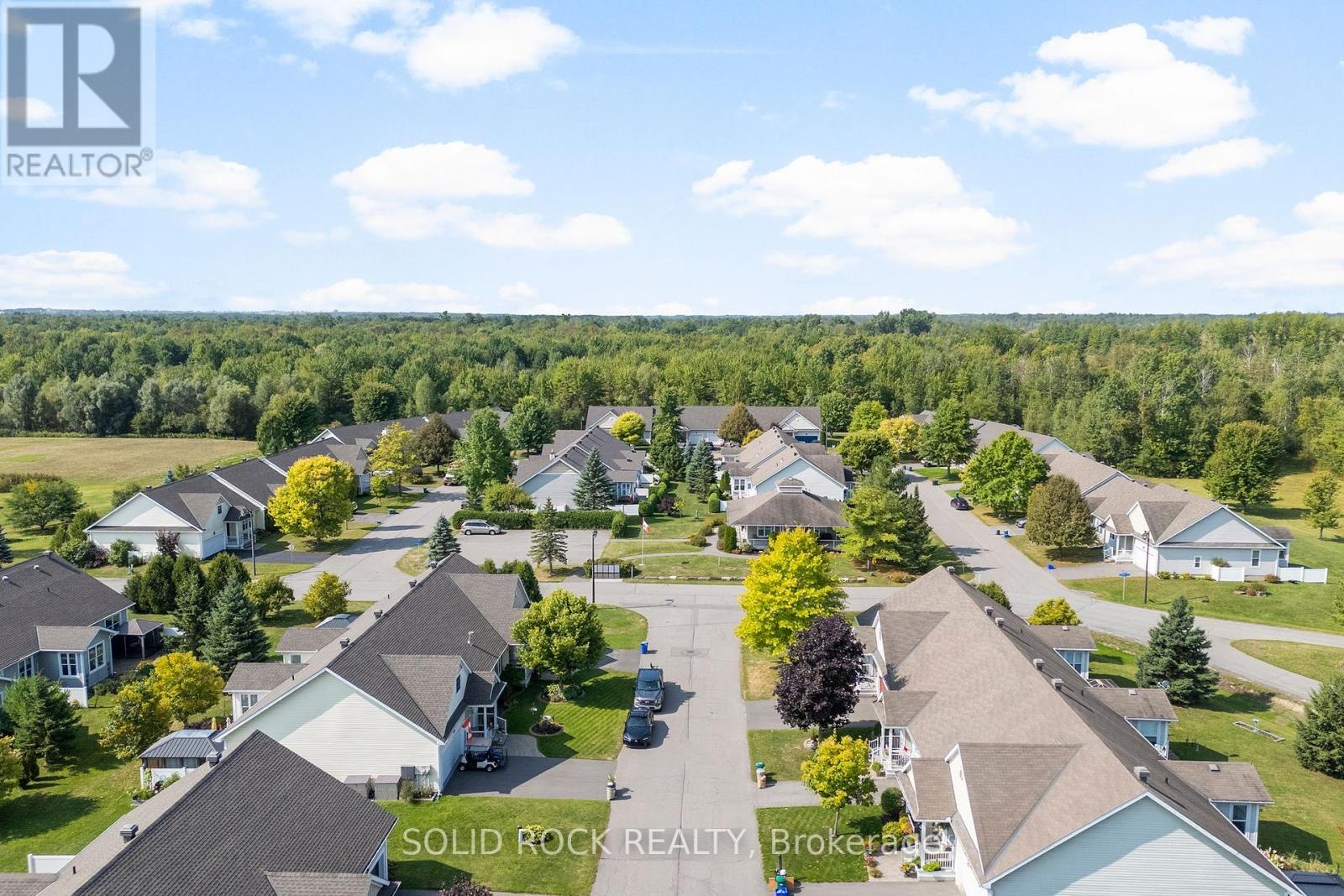 659 Country Trail Private, Ottawa, Ontario  K0A 1K0 - Photo 31 - X12397249