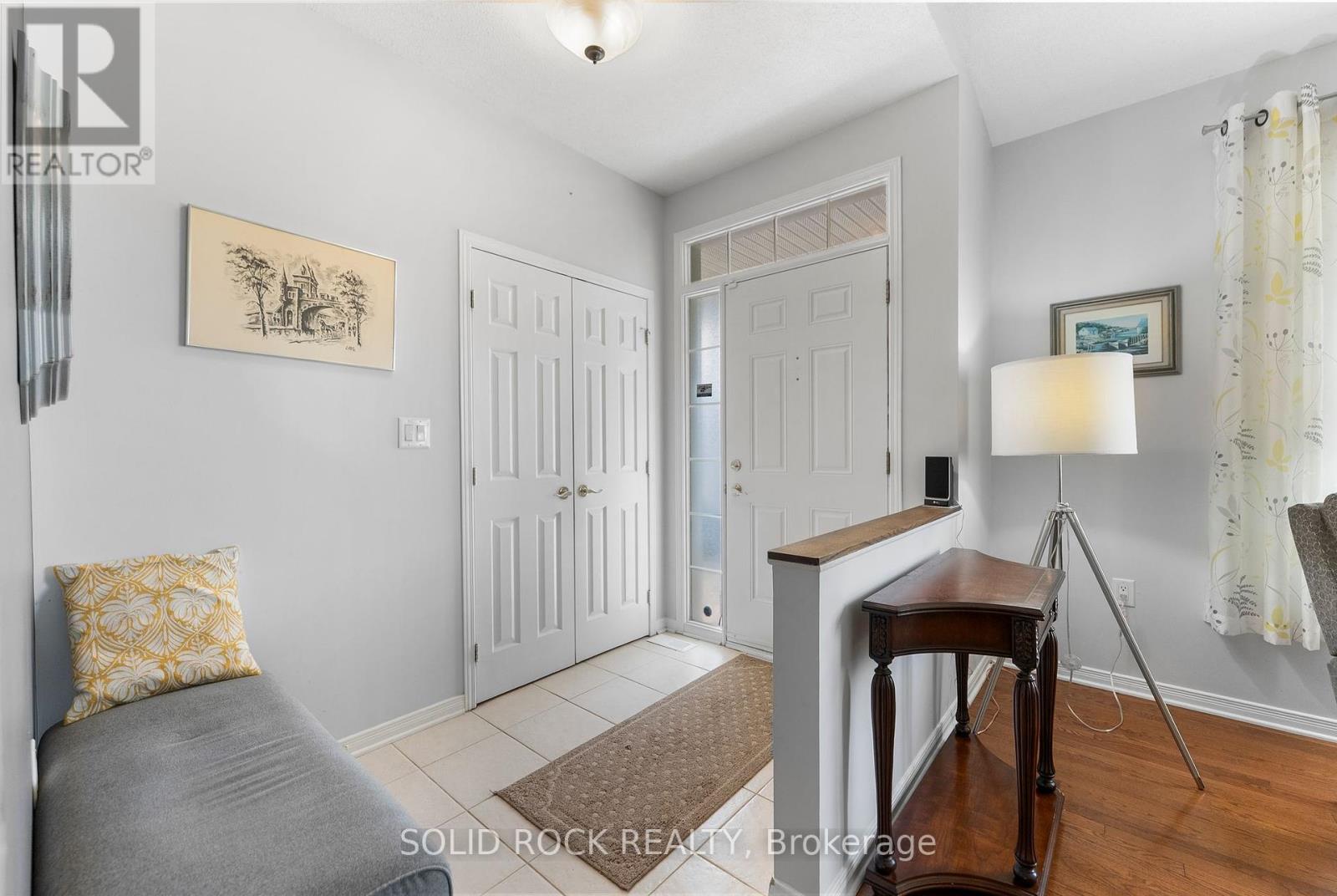 659 Country Trail Private, Ottawa, Ontario  K0A 1K0 - Photo 4 - X12397249