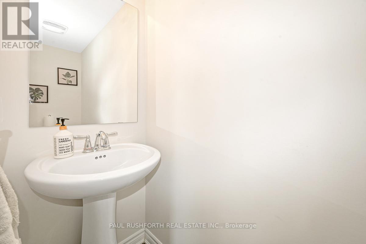 103 Eclipse Crescent, Ottawa, Ontario  K4A 0W1 - Photo 14 - X12397252