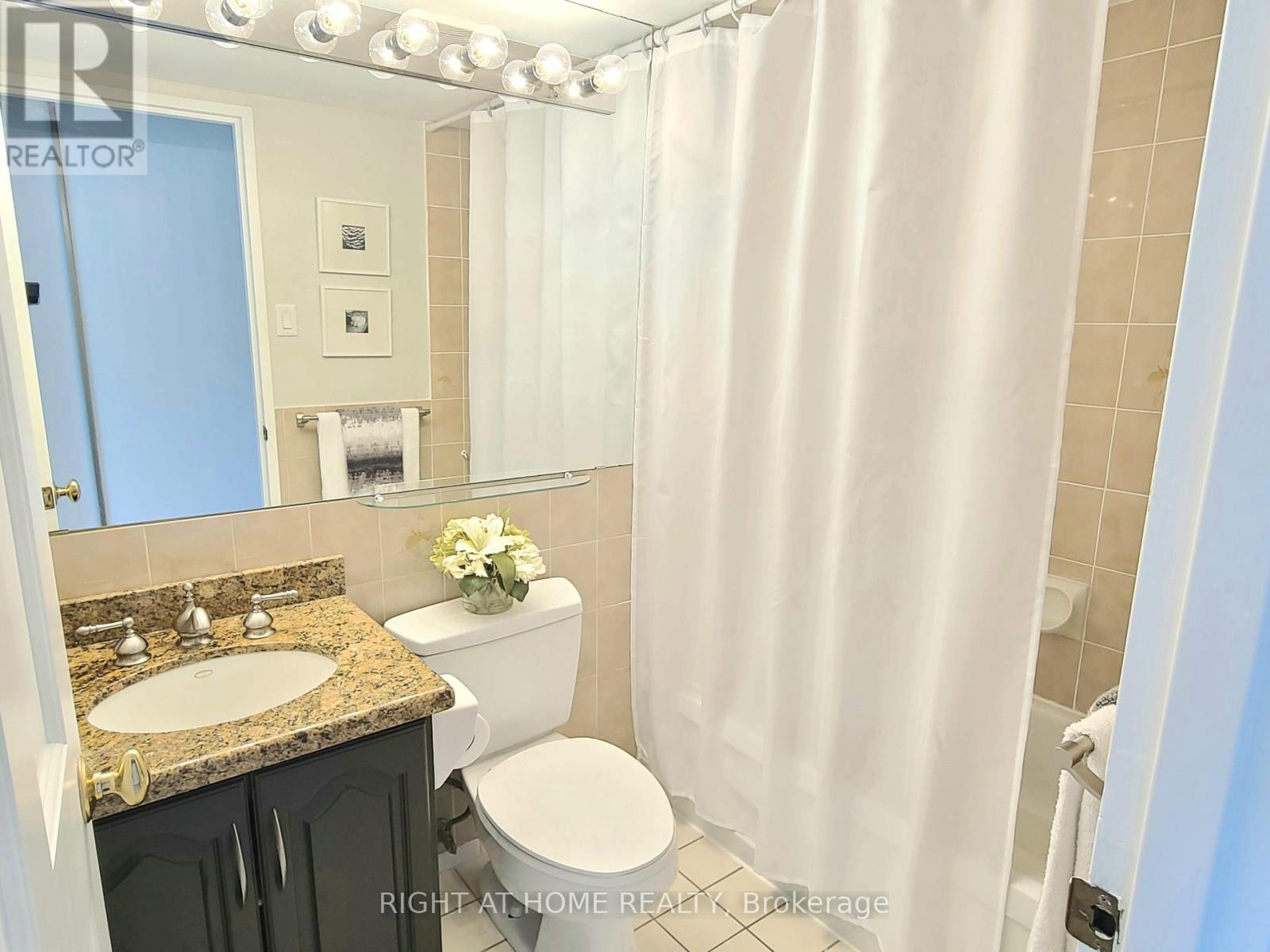 1003 - 160 George Street, Ottawa, Ontario  K1N 9M2 - Photo 12 - X12397270