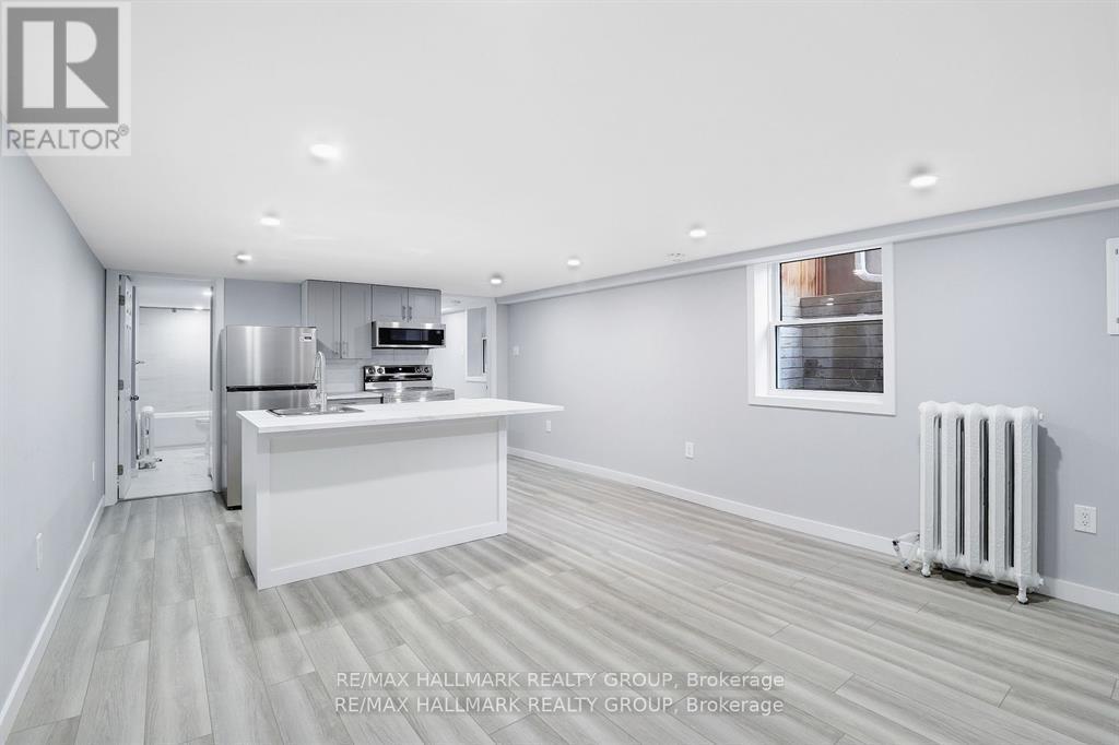 A - 15 Marier Avenue, Ottawa, Ontario  K1L 5S6 - Photo 5 - X12397276