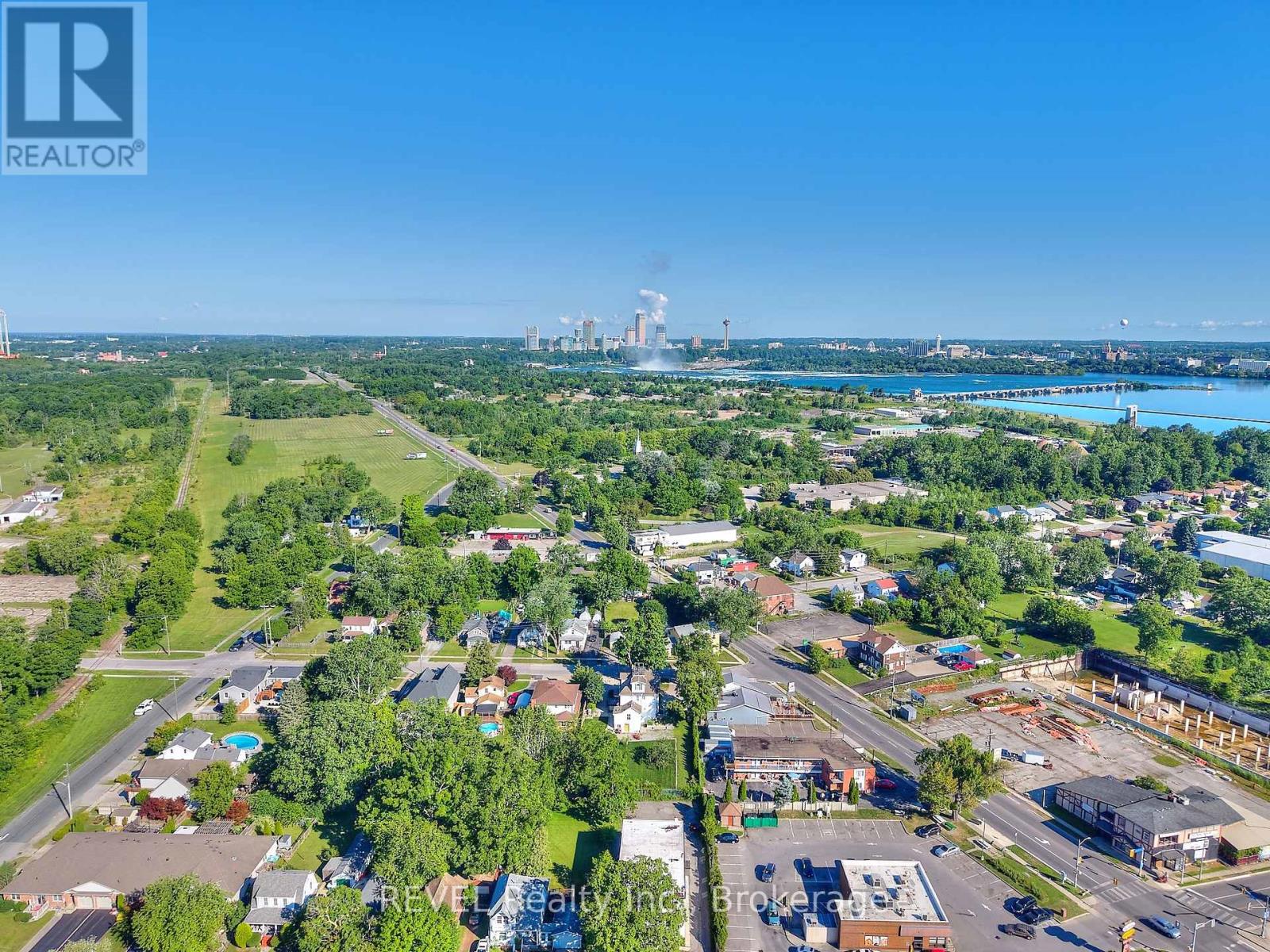 3865 Front Street, Niagara Falls, Ontario  L2G 8G3 - Photo 18 - X12397134