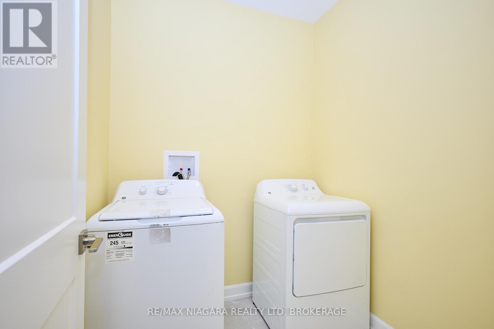 3947 Mitchell Crescent, Fort Erie, Ontario  L0S 1S0 - Photo 19 - X12397246