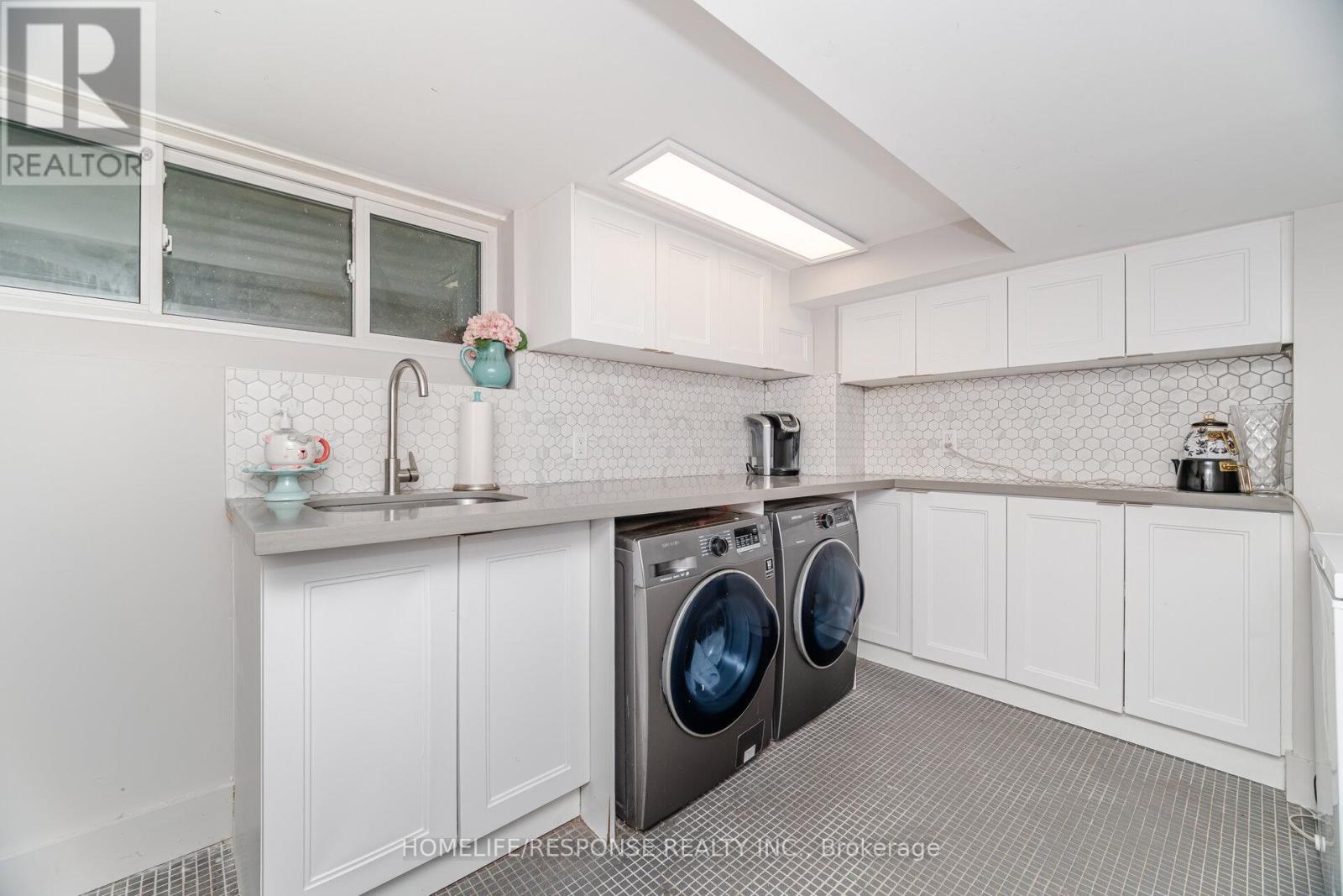 5011 Spruce Avenue, Burlington, Ontario  L7L 1M6 - Photo 40 - W12395635