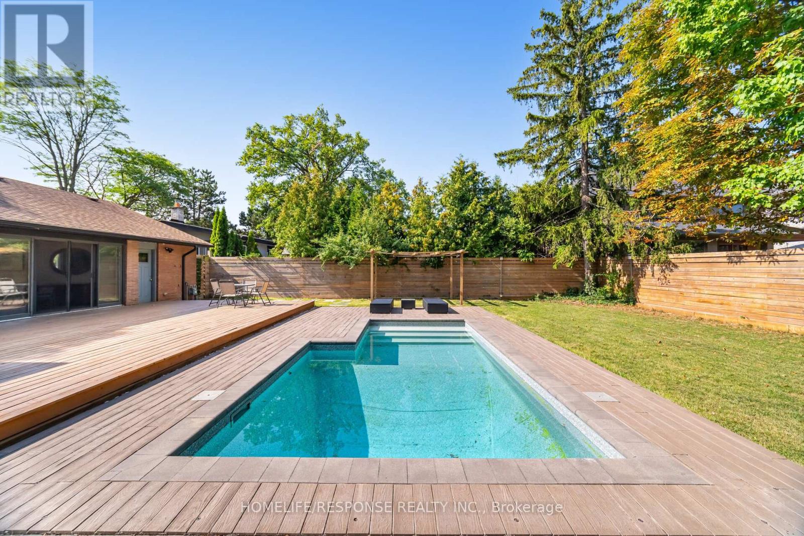 5011 Spruce Avenue, Burlington, Ontario  L7L 1M6 - Photo 42 - W12395635