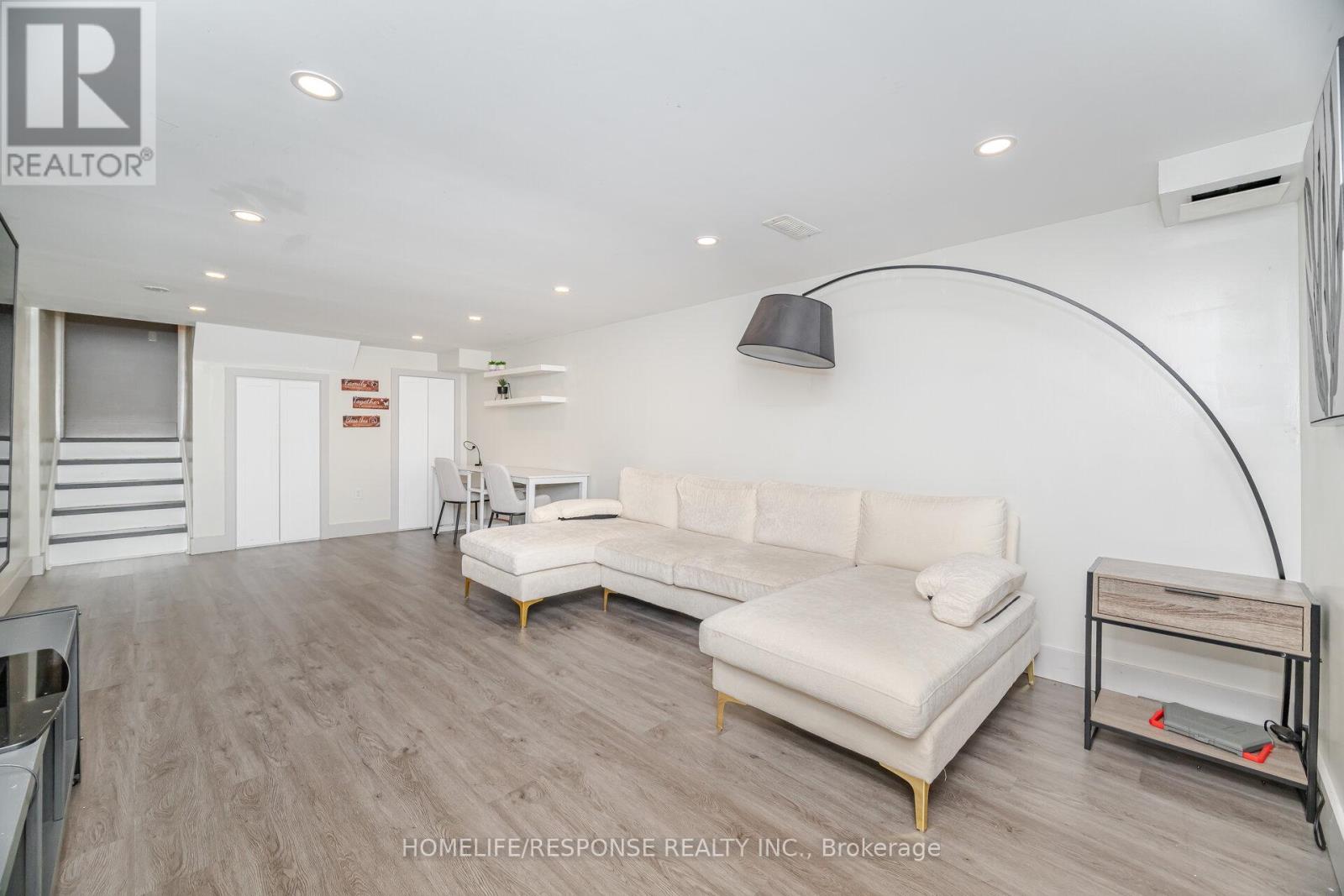 5011 Spruce Avenue, Burlington, Ontario  L7L 1M6 - Photo 39 - W12395635