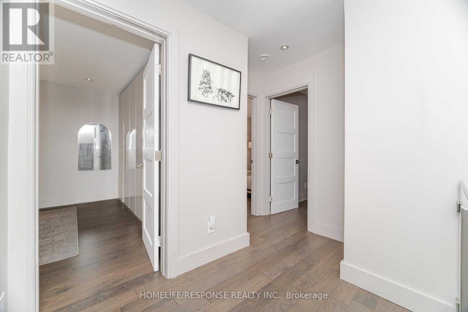 5011 Spruce Avenue, Burlington, Ontario  L7L 1M6 - Photo 17 - W12395635