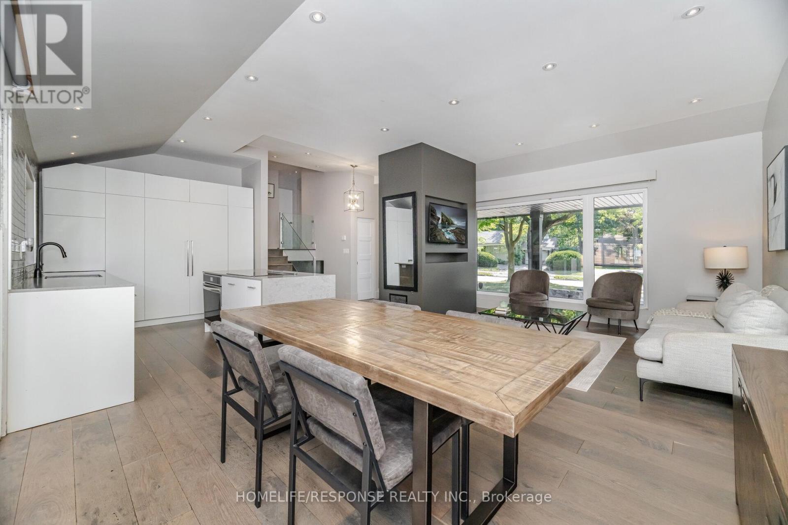 5011 Spruce Avenue, Burlington, Ontario  L7L 1M6 - Photo 7 - W12395635