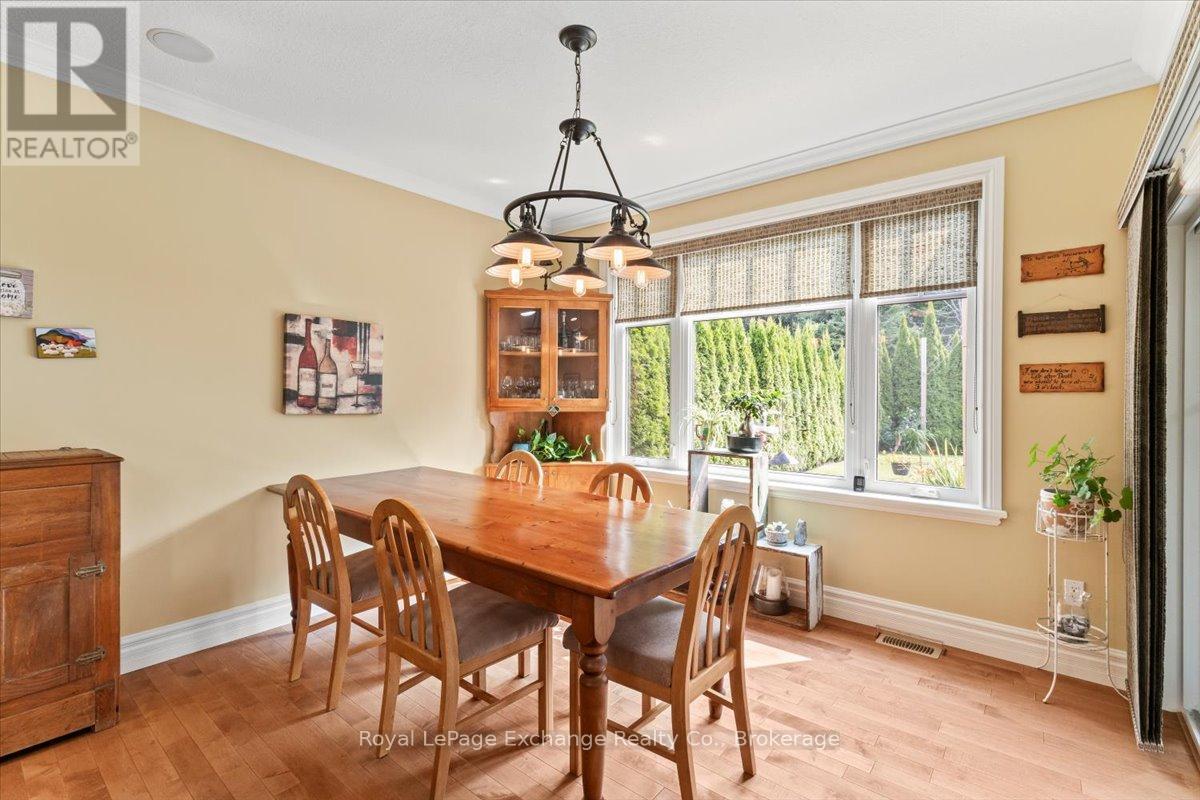 569 Creekwood Drive, Saugeen Shores, Ontario  N0H 2L0 - Photo 16 - X12397189