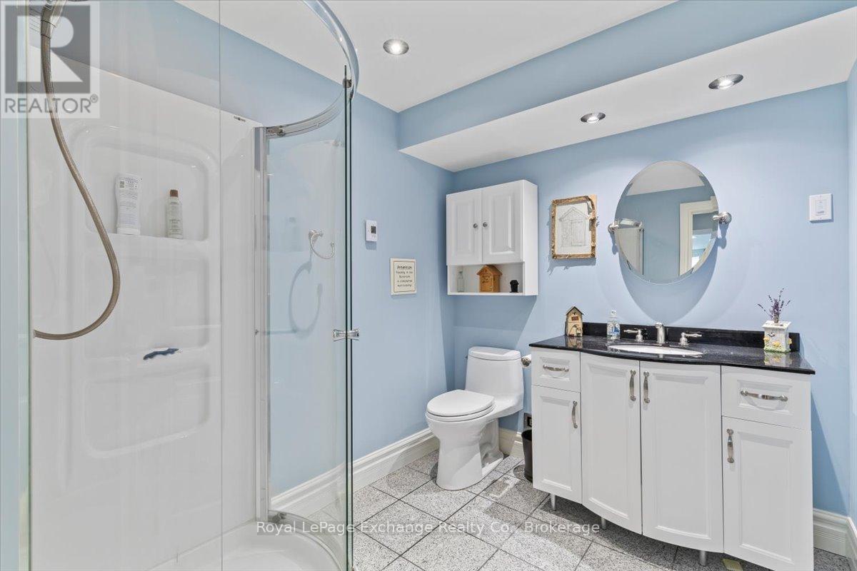 569 Creekwood Drive, Saugeen Shores, Ontario  N0H 2L0 - Photo 27 - X12397189