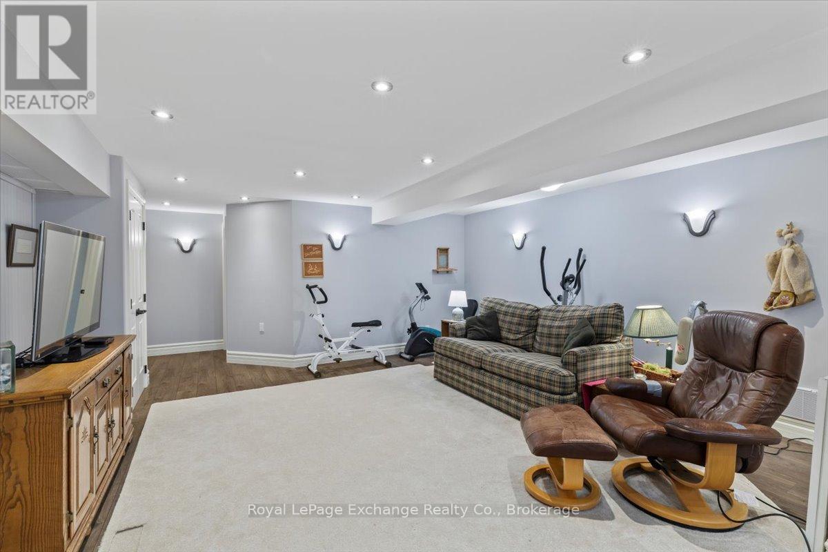 569 Creekwood Drive, Saugeen Shores, Ontario  N0H 2L0 - Photo 30 - X12397189