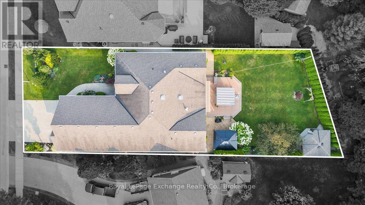 569 Creekwood Drive, Saugeen Shores, Ontario  N0H 2L0 - Photo 39 - X12397189
