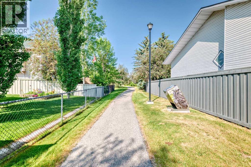 96 Douglas Ridge Close Se, Calgary, Alberta  T2Z 3M2 - Photo 50 - A2256158