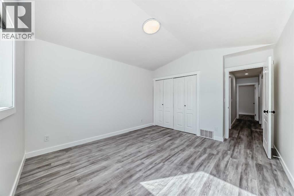 96 Douglas Ridge Close Se, Calgary, Alberta  T2Z 3M2 - Photo 19 - A2256158