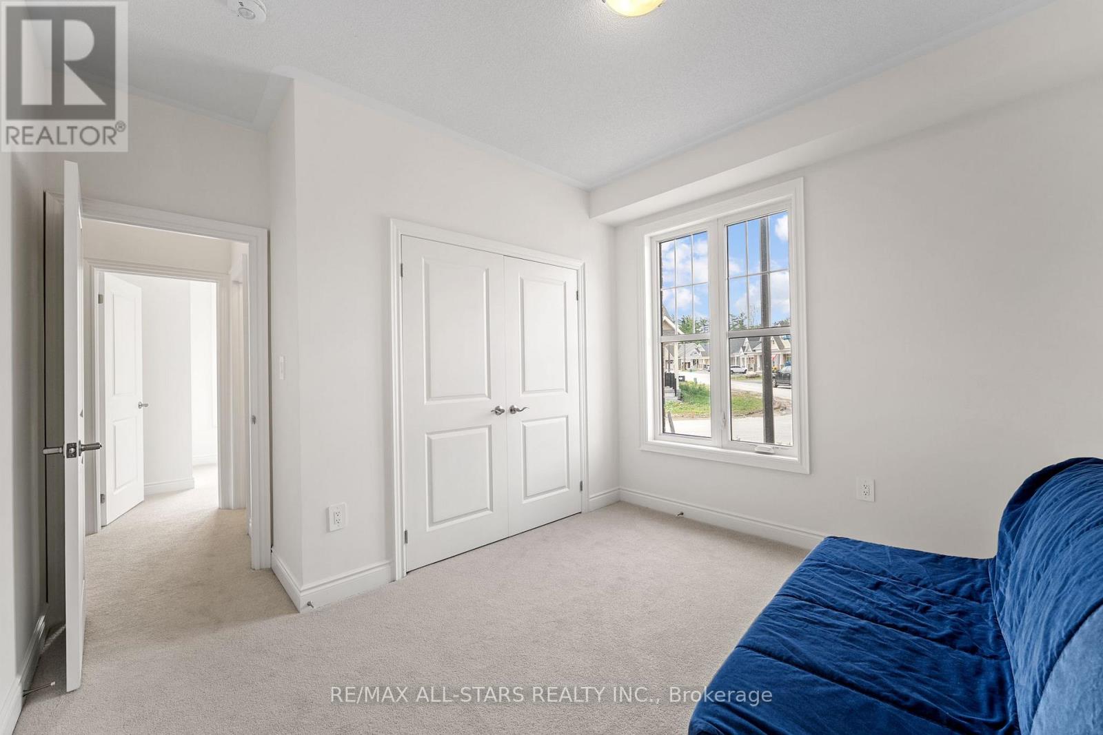 4 Palmira Drive, Georgina (Sutton & Jackson's Point), Ontario  L0E 1R0 - Photo 10 - N12397009