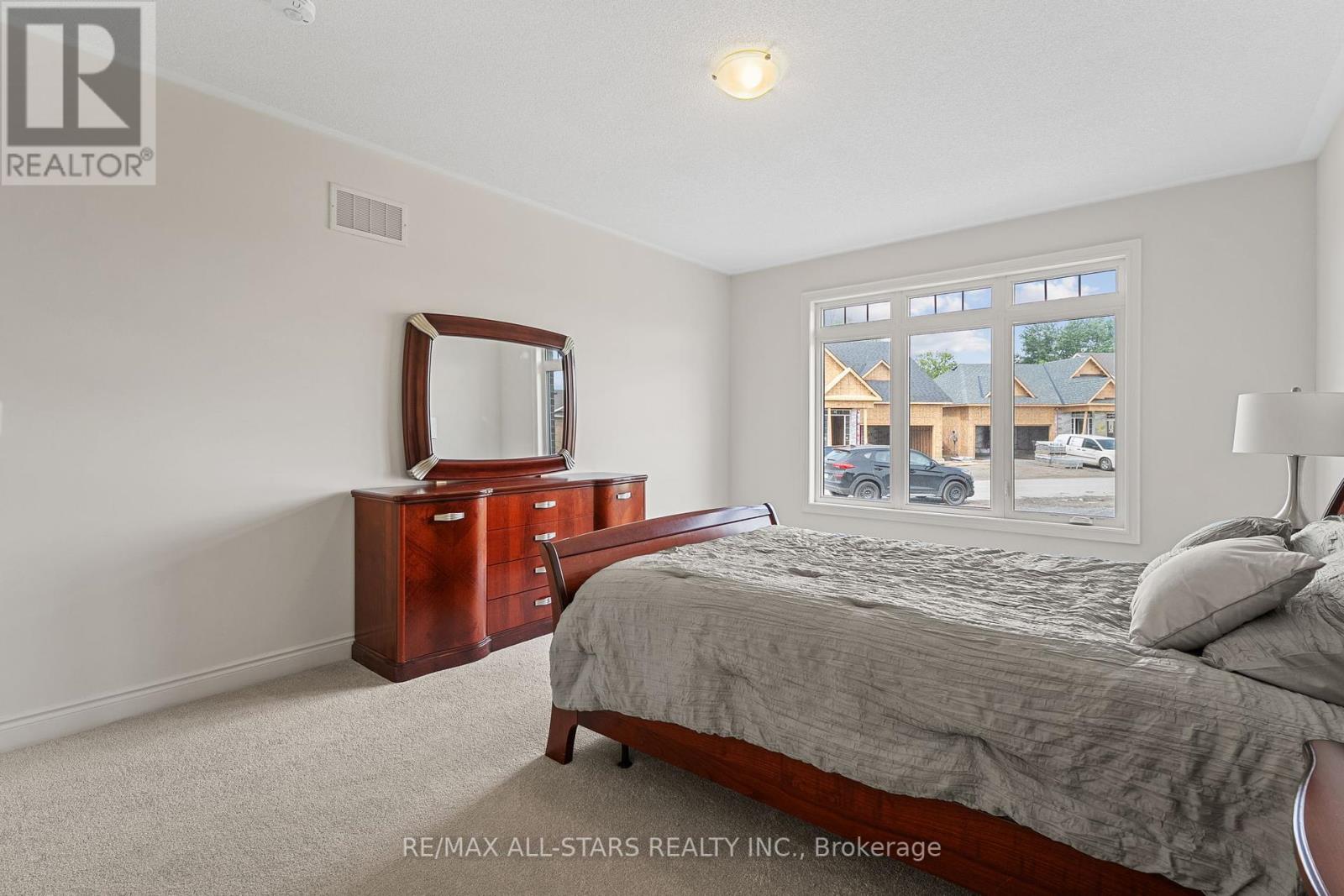 4 Palmira Drive, Georgina (Sutton & Jackson's Point), Ontario  L0E 1R0 - Photo 24 - N12397009