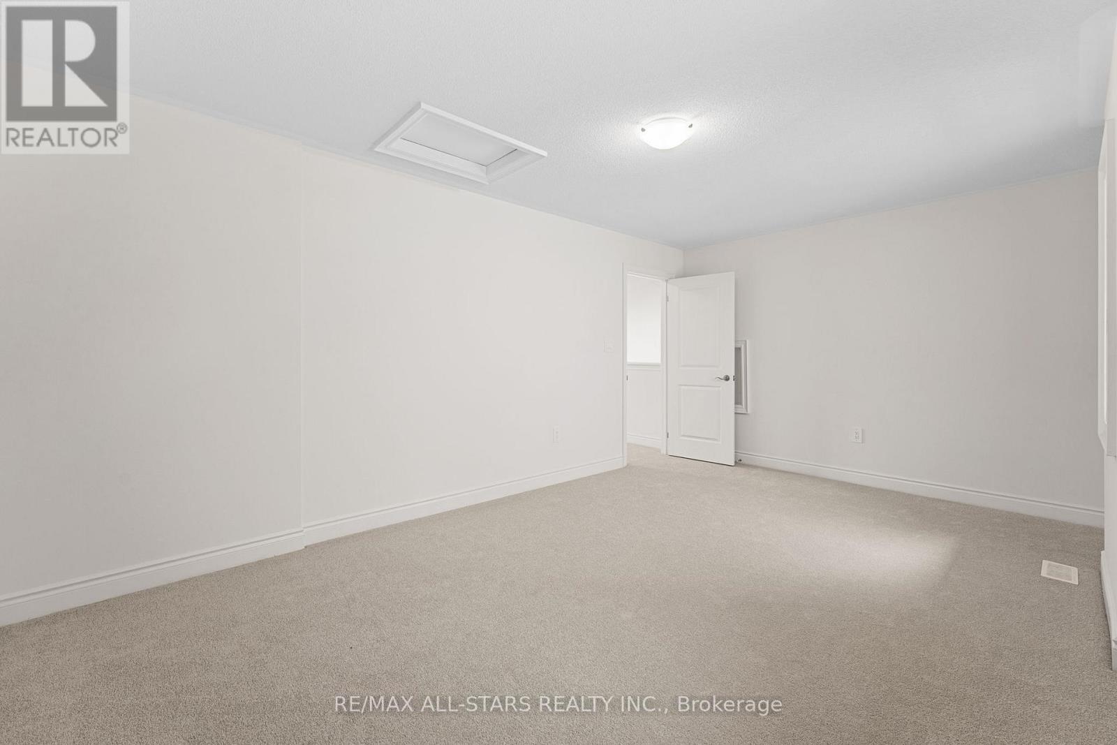 4 Palmira Drive, Georgina (Sutton & Jackson's Point), Ontario  L0E 1R0 - Photo 33 - N12397009