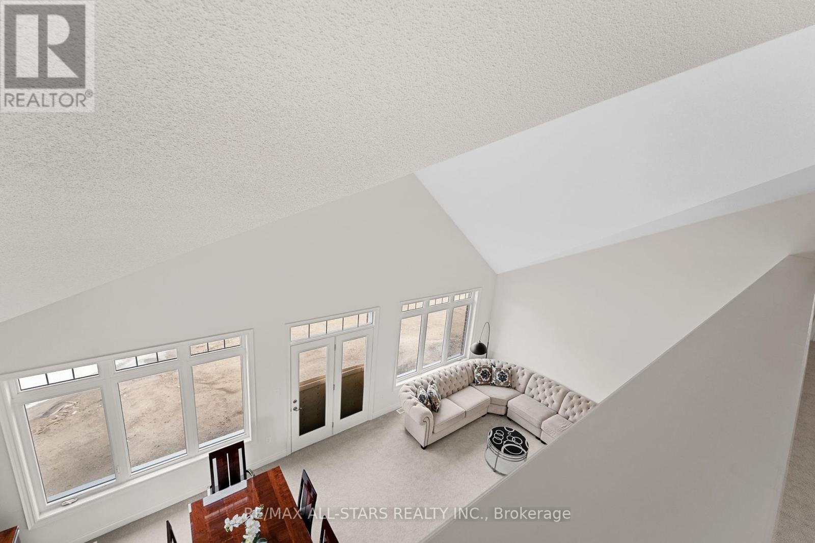 4 Palmira Drive, Georgina (Sutton & Jackson's Point), Ontario  L0E 1R0 - Photo 38 - N12397009