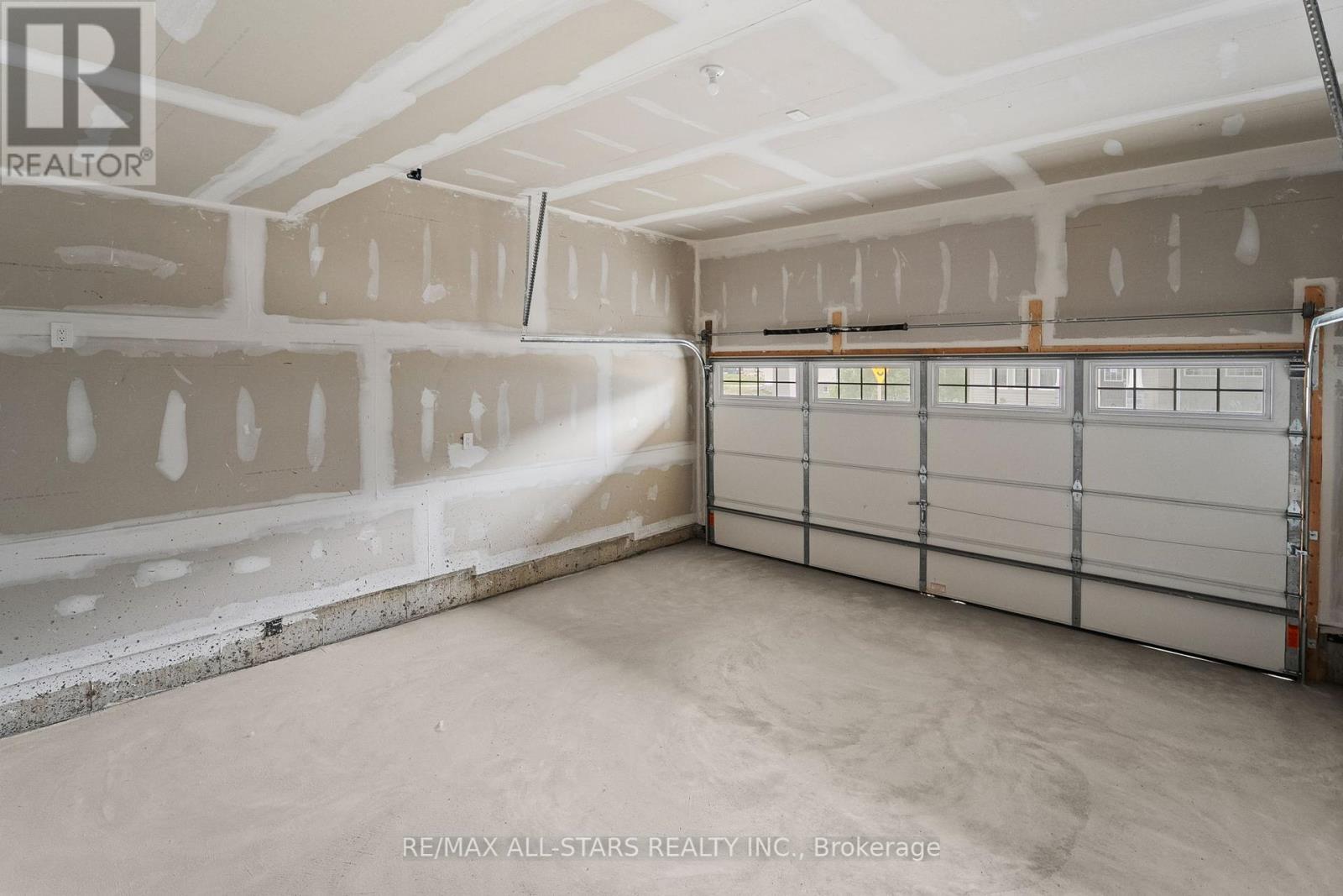 4 Palmira Drive, Georgina (Sutton & Jackson's Point), Ontario  L0E 1R0 - Photo 42 - N12397009