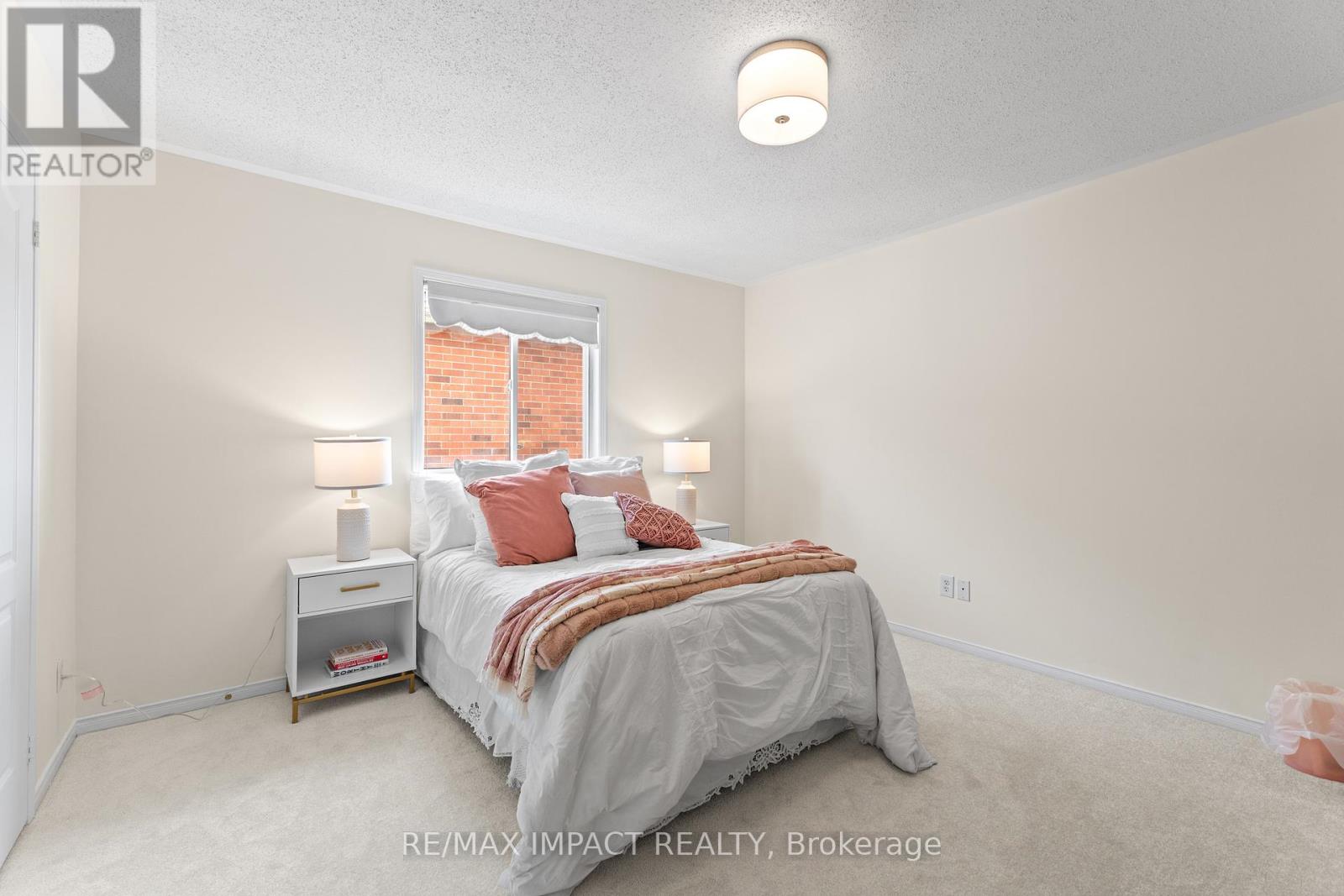 1 Windbreak Crescent, Whitby, Ontario  L1P 1P8 - Photo 24 - E12397319