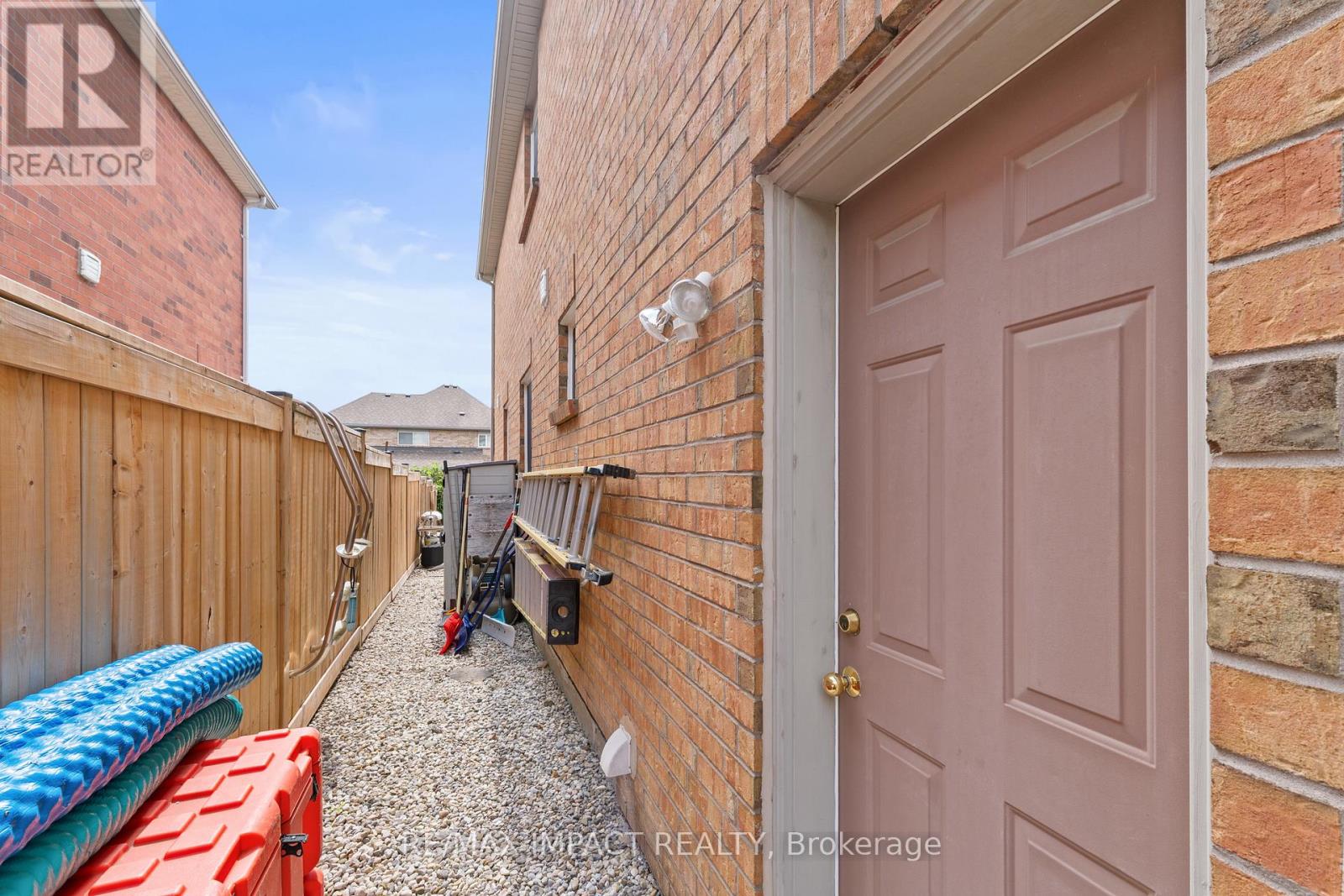 1 Windbreak Crescent, Whitby, Ontario  L1P 1P8 - Photo 31 - E12397319