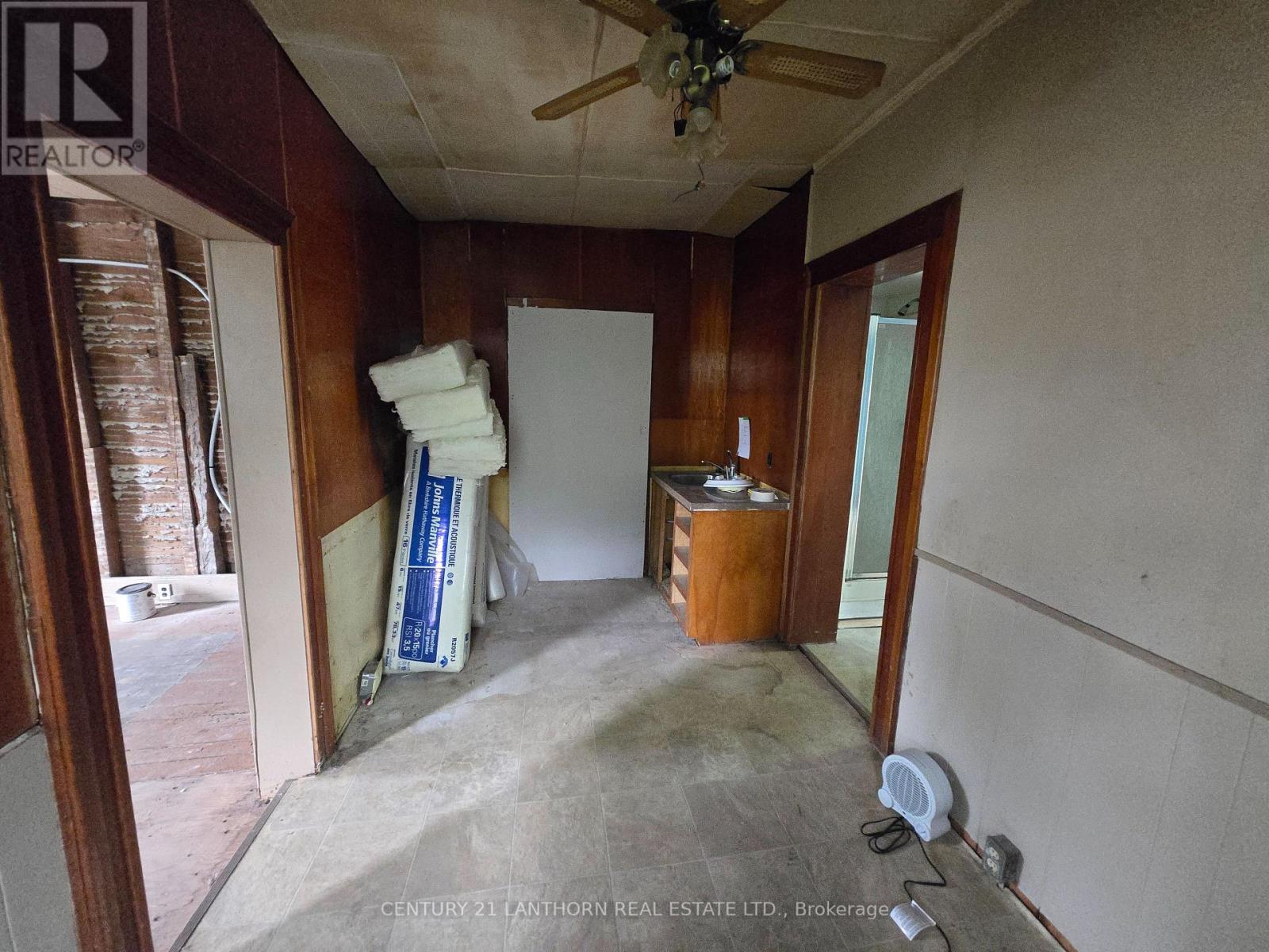 188 Dundas Street W, Quinte West, Ontario  K8V 3R2 - Photo 6 - X12397139