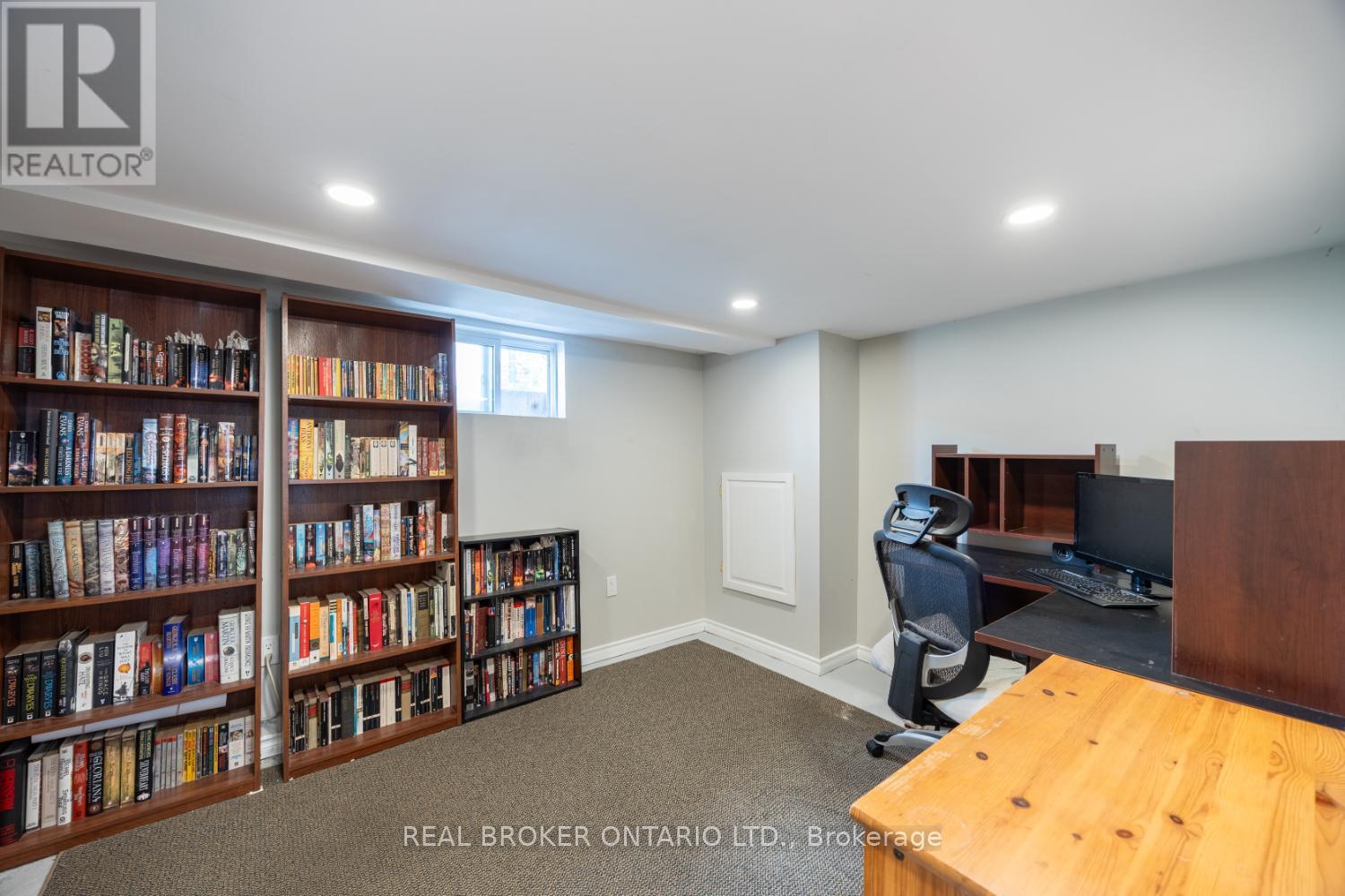 176 Lansdowne Street W, Peterborough, Ontario  K9J 1Y7 - Photo 18 - X12397317
