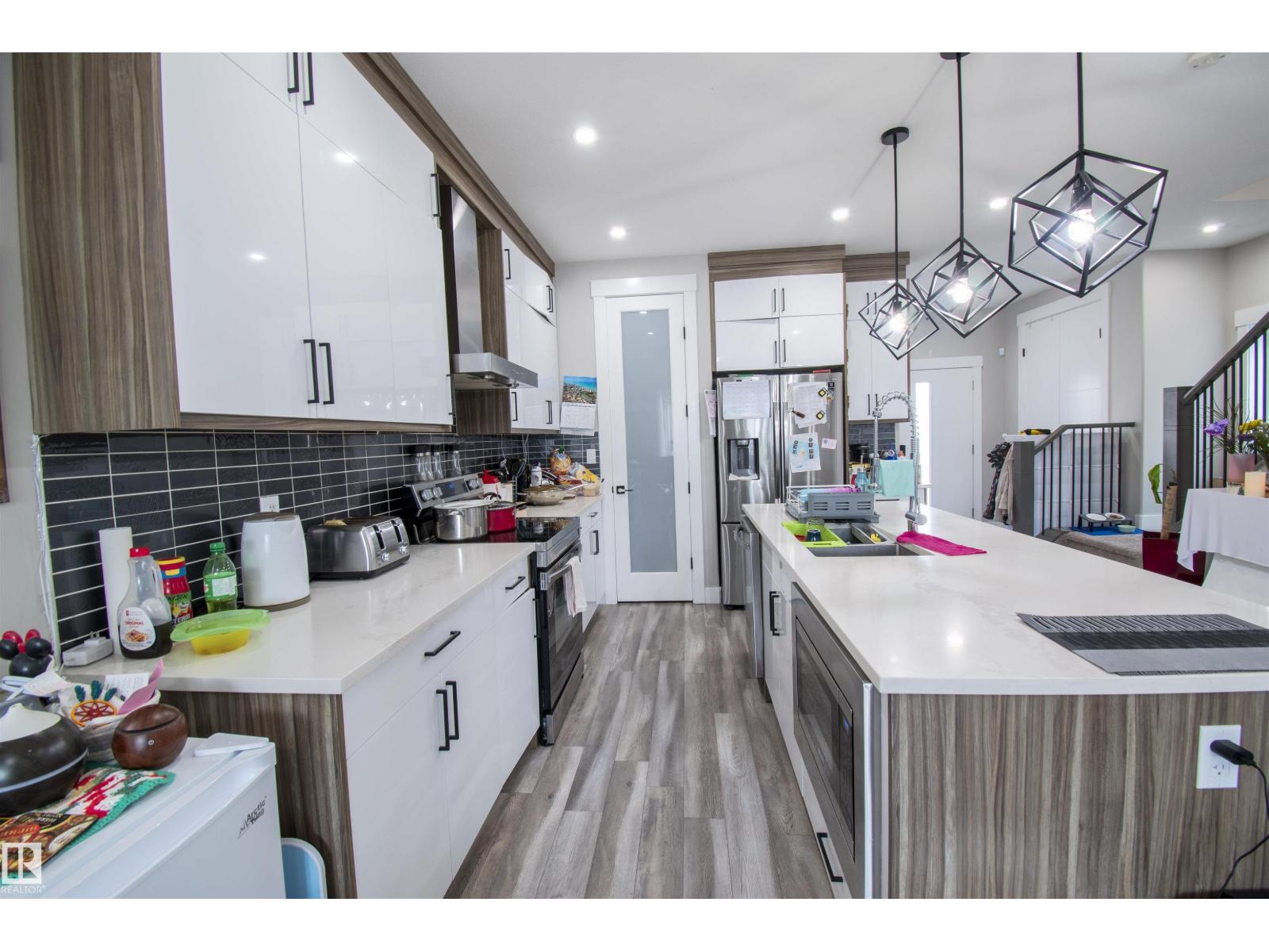 17704 59 St Nw Nw, Edmonton, Alberta  T5Y 0W8 - Photo 11 - E4457207
