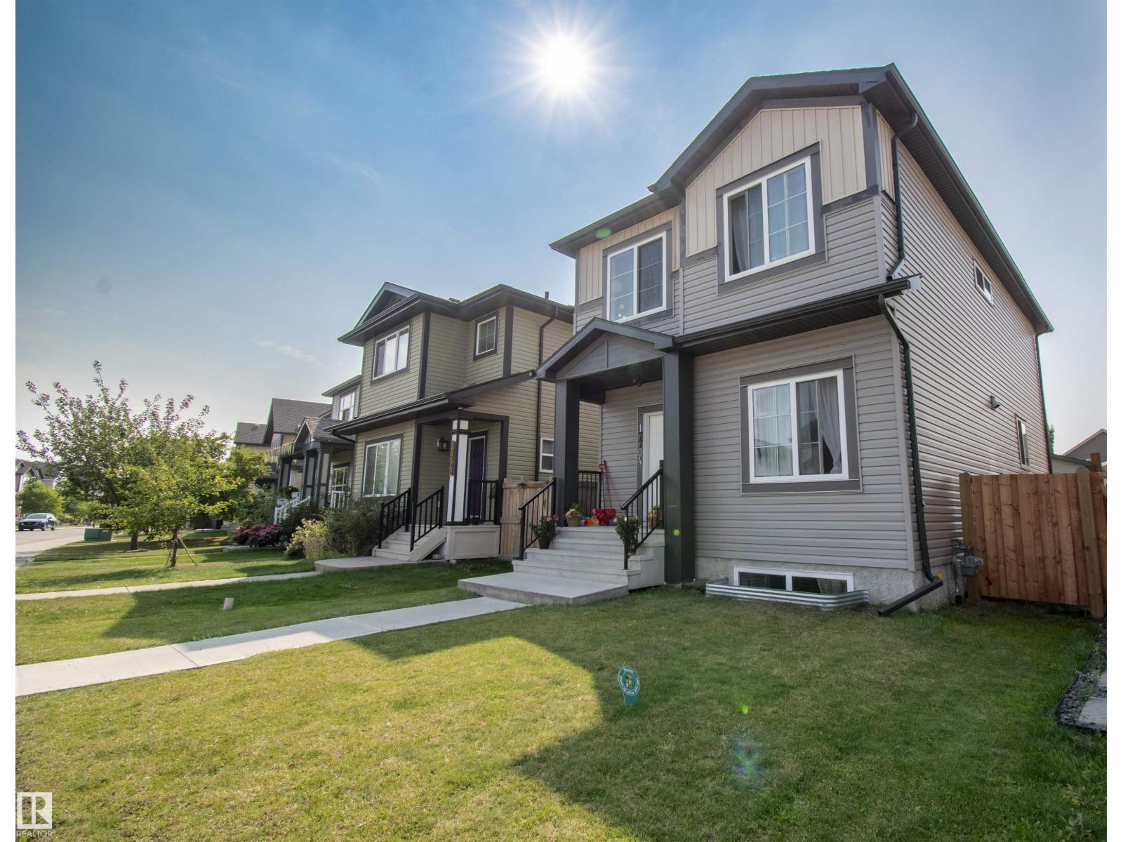 17704 59 St Nw Nw, Edmonton, Alberta  T5Y 0W8 - Photo 2 - E4457207