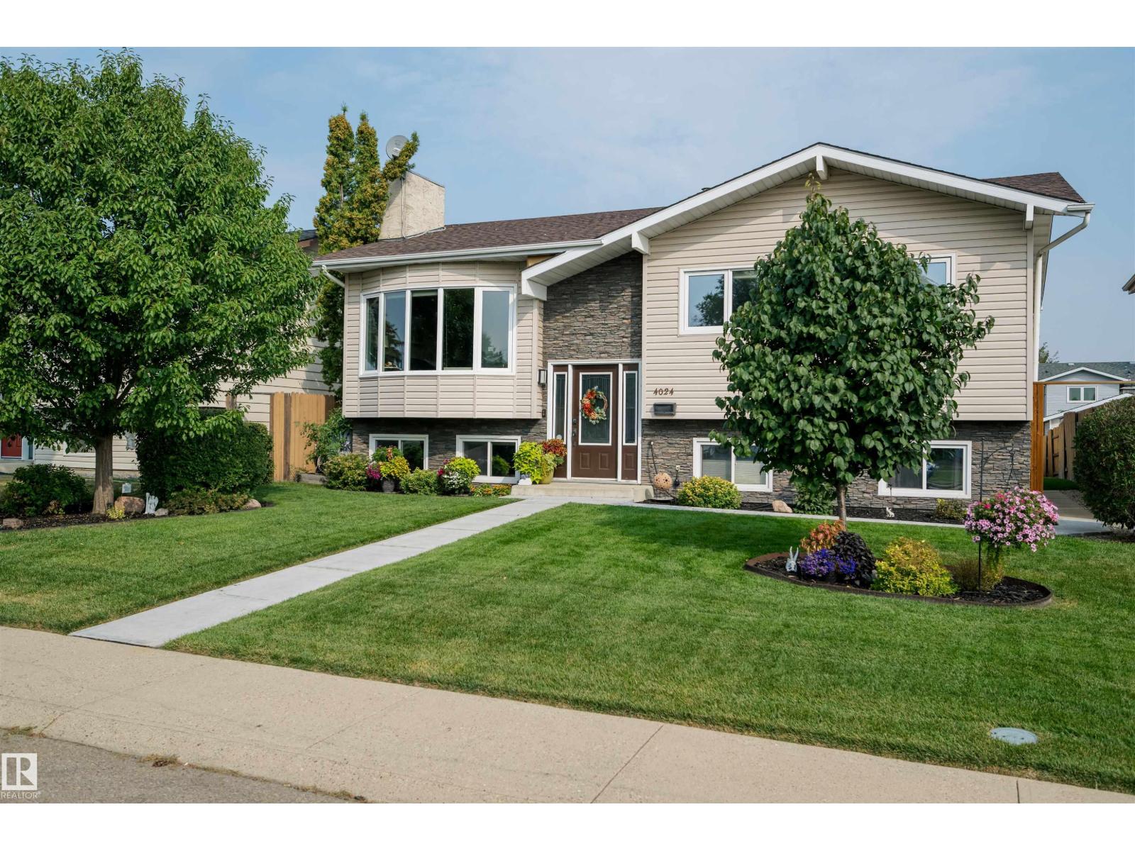 4024 19 AV NW, Edmonton, Alberta