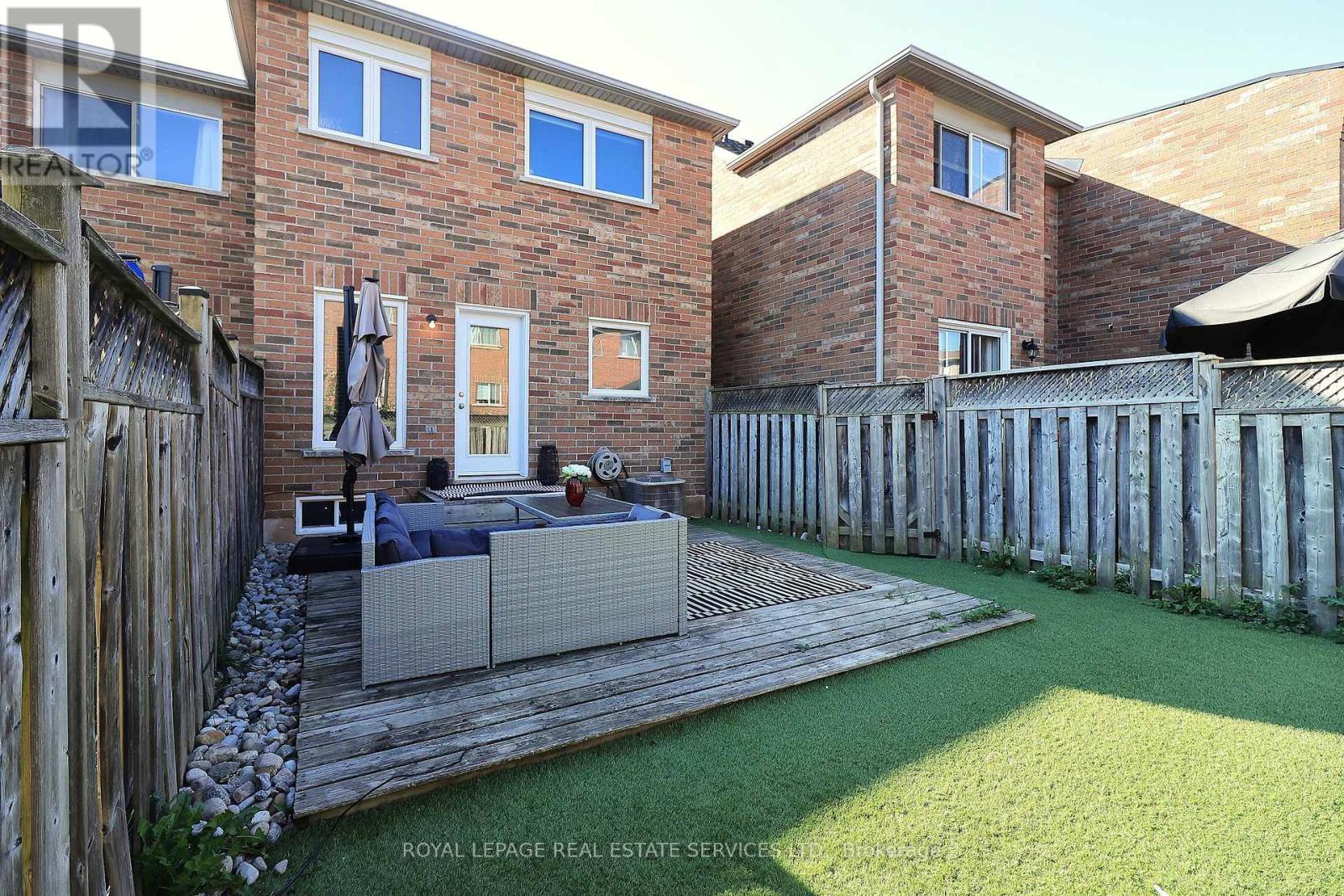1747 Cobra Crescent, Burlington (Uptown), Ontario  L7L 7L5 - Photo 27 - W12396967