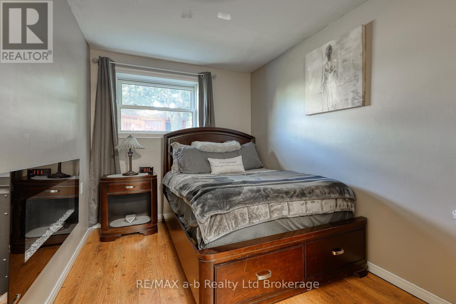 36 Portsmouth Road, London East, Ontario  N5V 4E2 - Photo 24 - X12397129