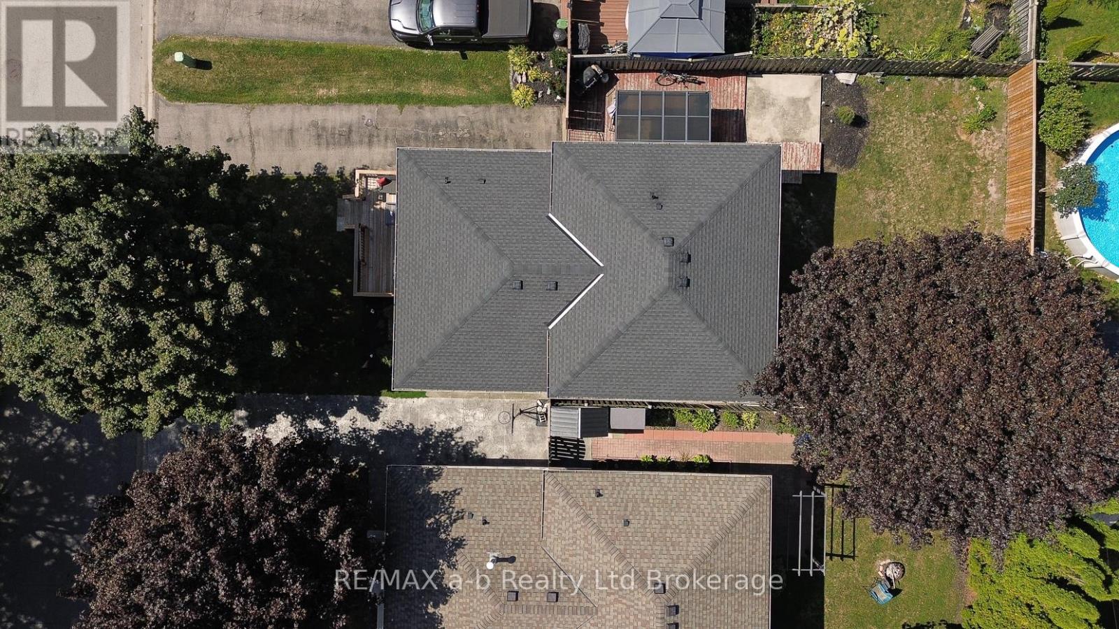 36 Portsmouth Road, London East, Ontario  N5V 4E2 - Photo 29 - X12397129
