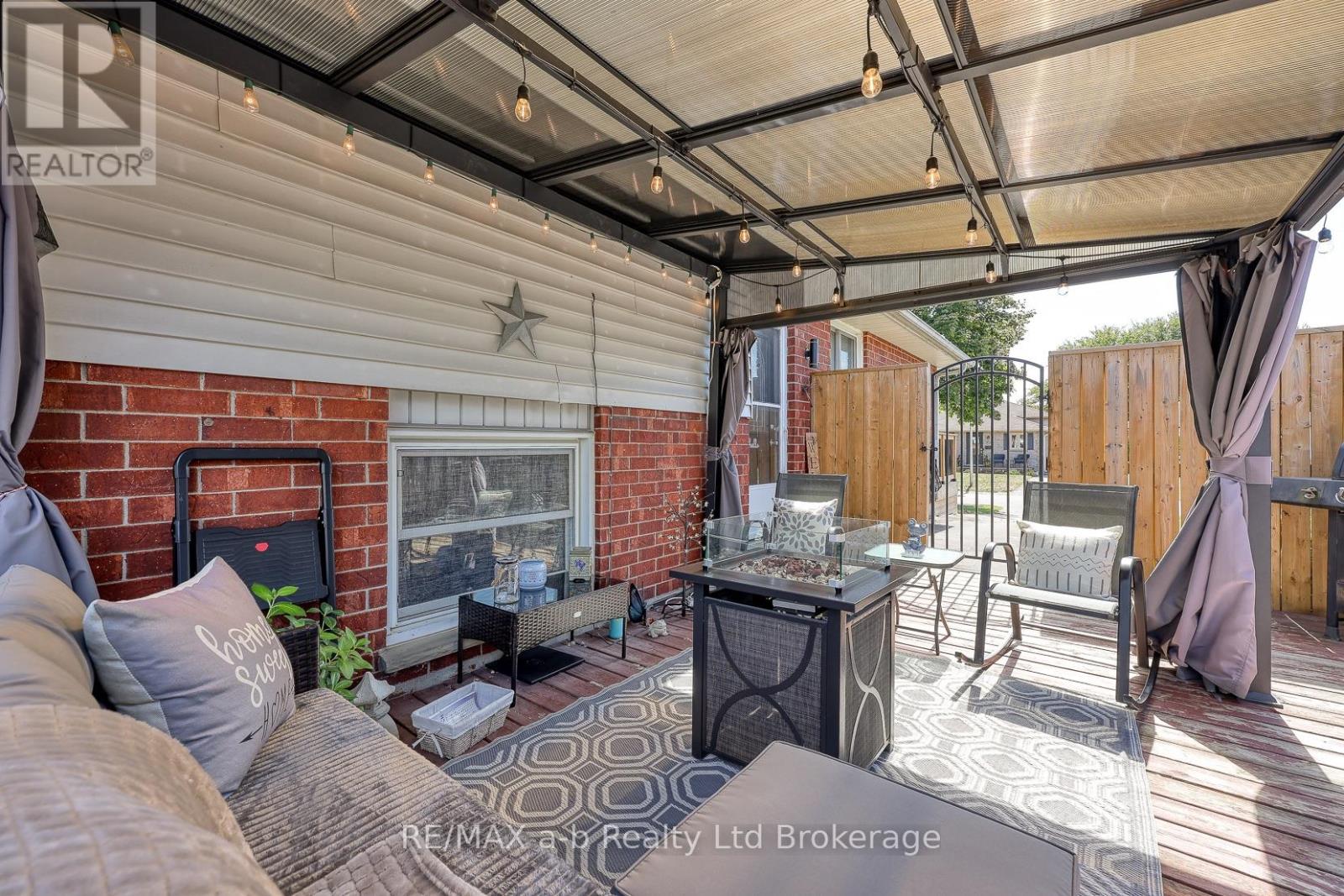 36 Portsmouth Road, London East, Ontario  N5V 4E2 - Photo 34 - X12397129
