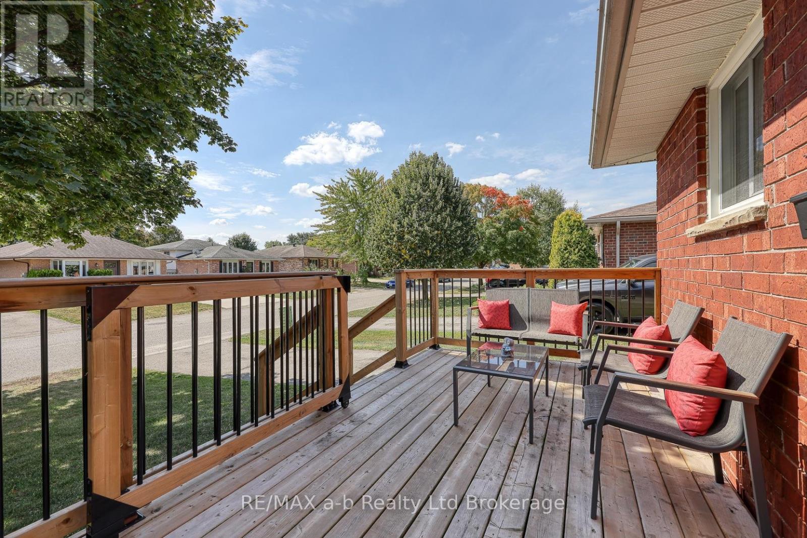 36 Portsmouth Road, London East, Ontario  N5V 4E2 - Photo 45 - X12397129