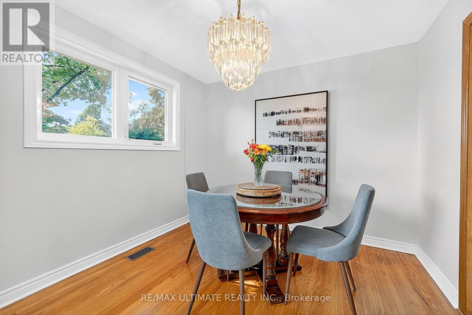 18 Courtwright Road, Toronto, Ontario  M9C 4B4 - Photo 10 - W12396976