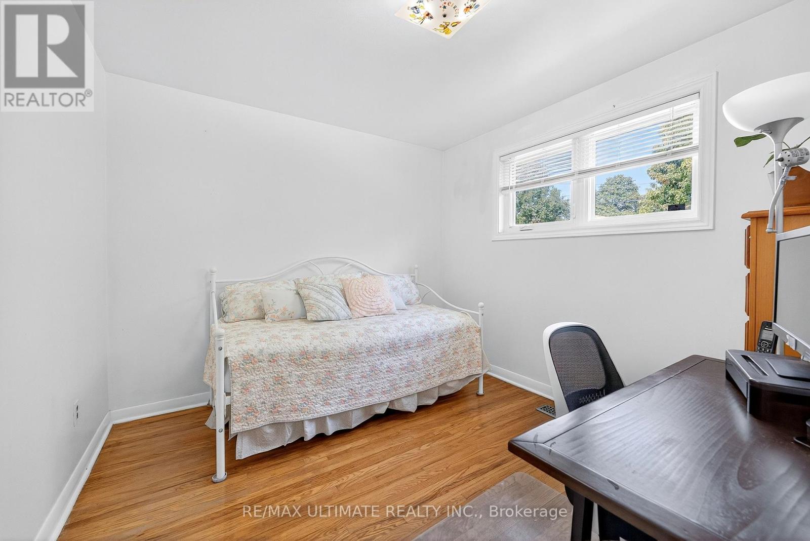 18 Courtwright Road, Toronto, Ontario  M9C 4B4 - Photo 20 - W12396976