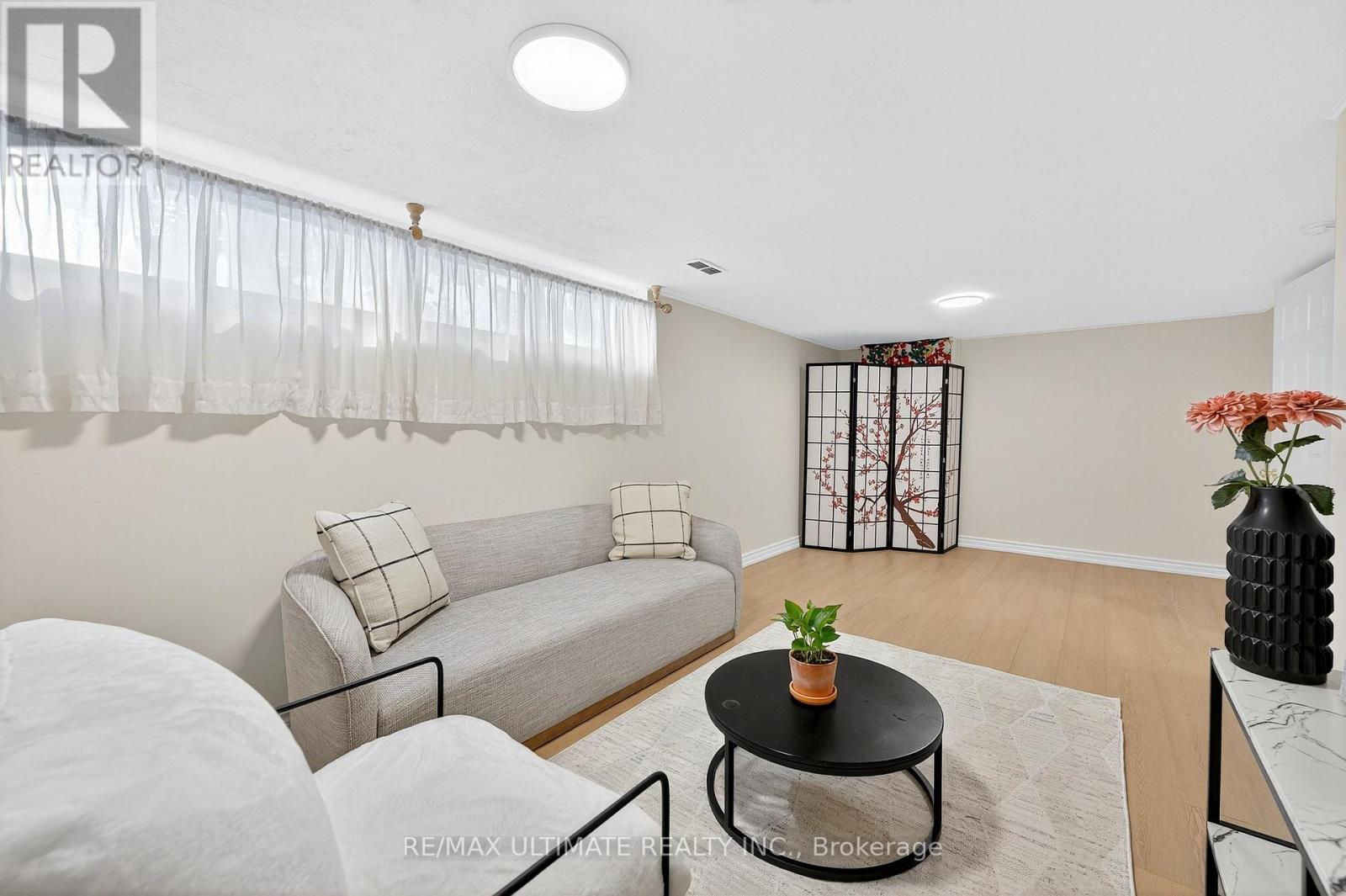 18 Courtwright Road, Toronto, Ontario  M9C 4B4 - Photo 27 - W12396976